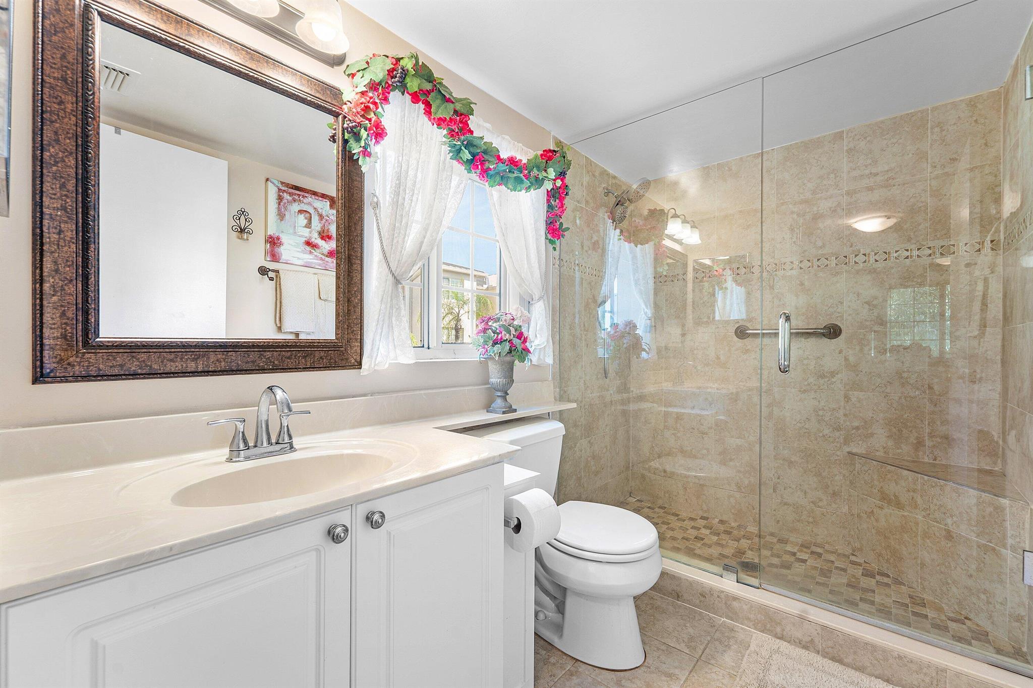 GRAND VIEW AT CRESTWOOD C - Residential Lease