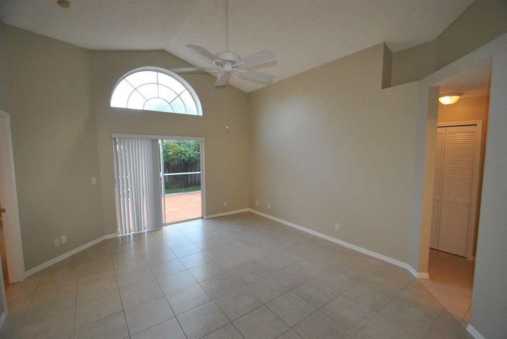 NORTH PALM BEACH HEIGHTS SEC 3 - Residential Lease