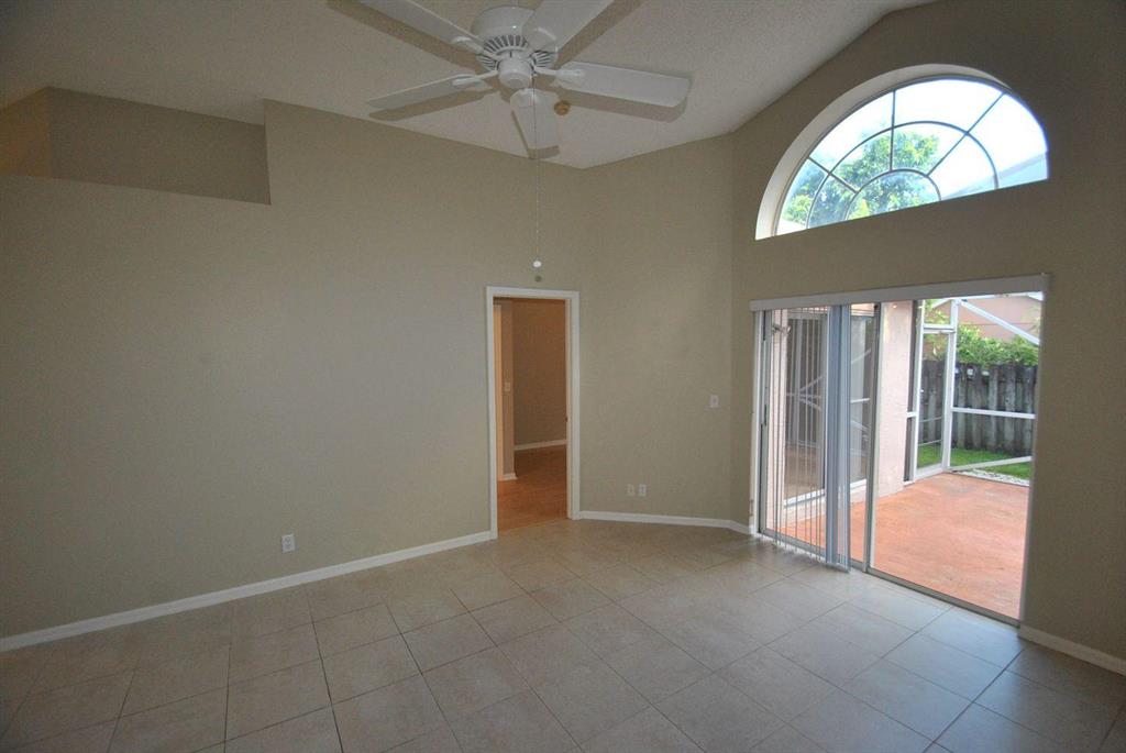 NORTH PALM BEACH HEIGHTS SEC 3 - Residential Lease