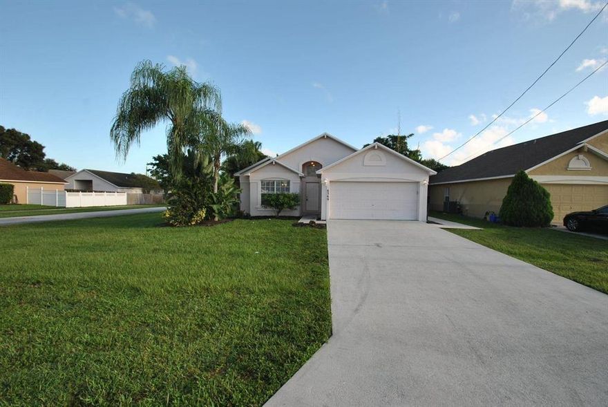 You'll love the features this beautiful home has to offer. Features include a two-car garage, a vaulted ceiling, and tile and carpet floors throughout the interior. Cook your favorite meals in the kitchen equipped with modern appliances, a breakfast bar and charming white cabinetry. The bedrooms offer spacious closes, and the screened patio overlooking the backyard is great for relaxing. Please contact us for more details or select Apply Now.