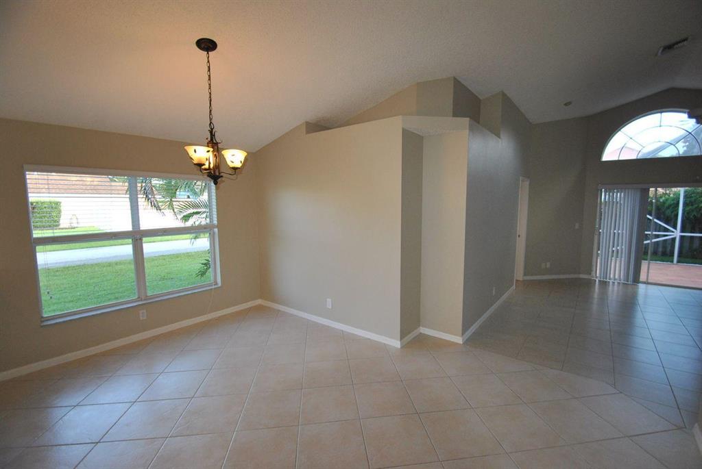 NORTH PALM BEACH HEIGHTS SEC 3 - Residential Lease