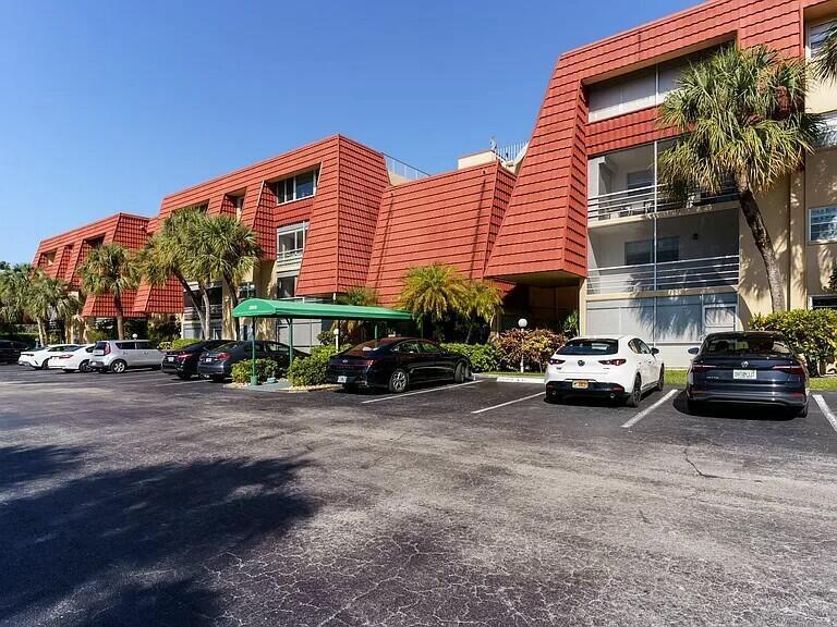 BOCA CLUB CONDO - Residential