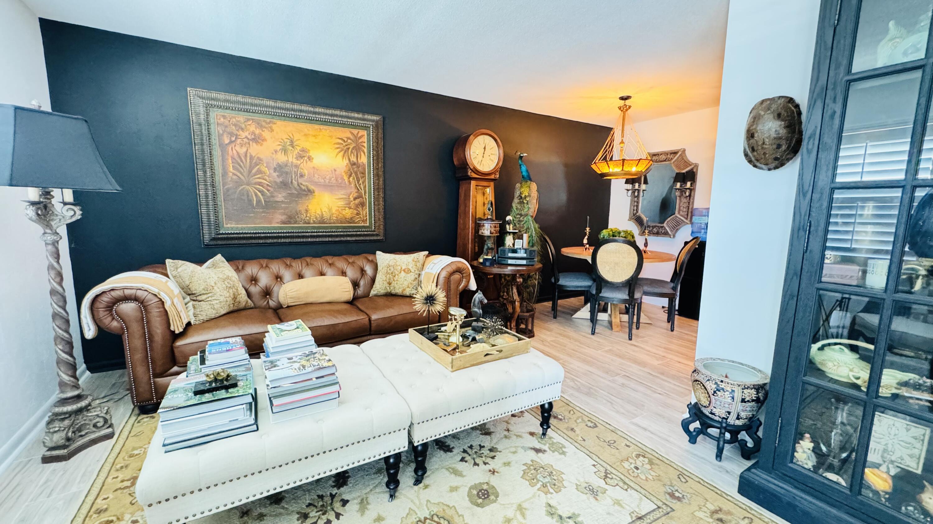 HOVIANNA APTS CONDO - Residential