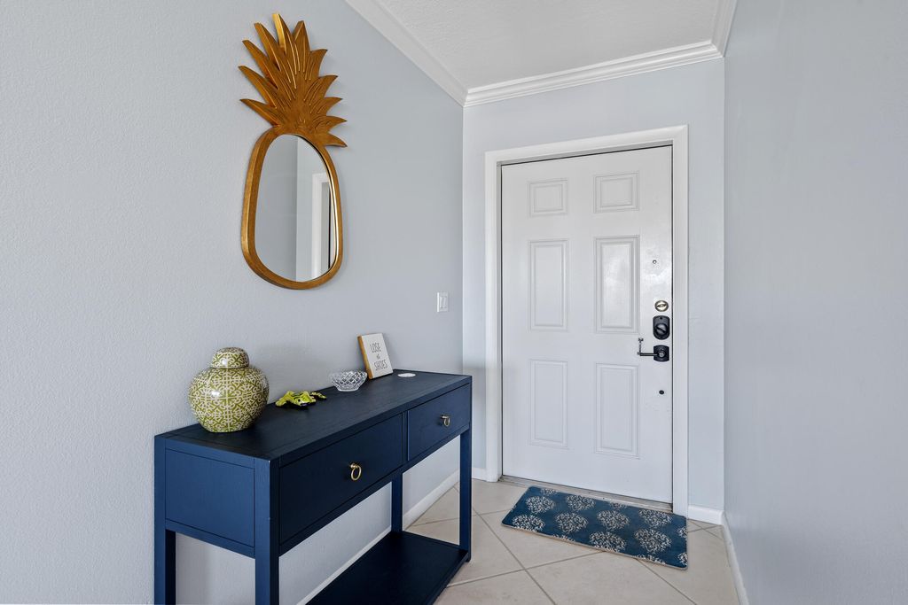 Photo of 231 E Lantana Road Road E #203, Lantana, FL 33462 (MLS # B26021367)