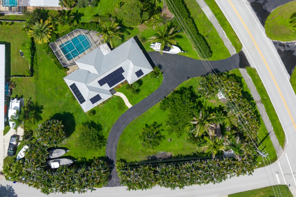 Photo of 1703 NW SHORE Terrace, Stuart, FL 34994 (MLS # B26073606)