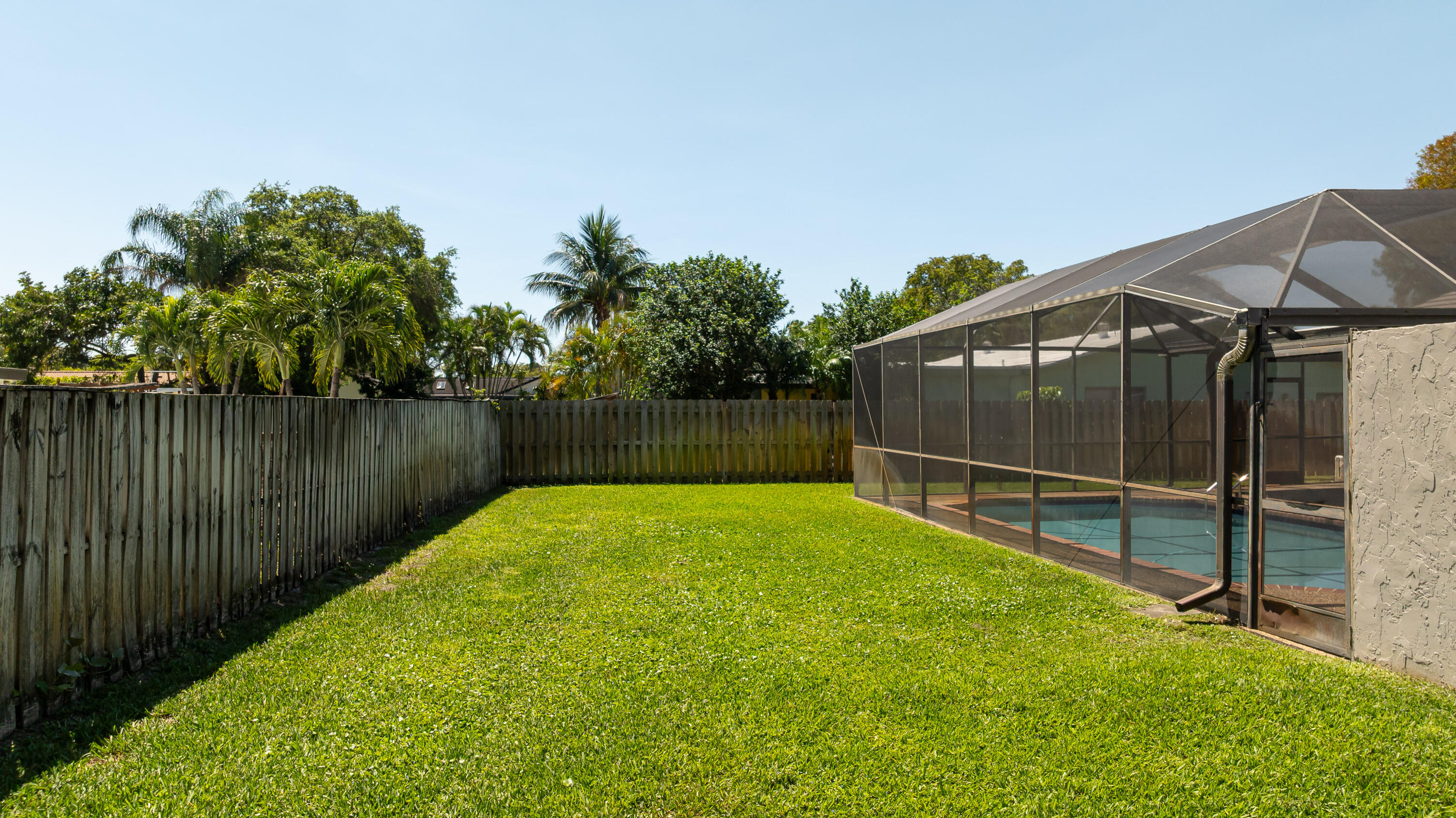 SHADOW WOOD - Residential