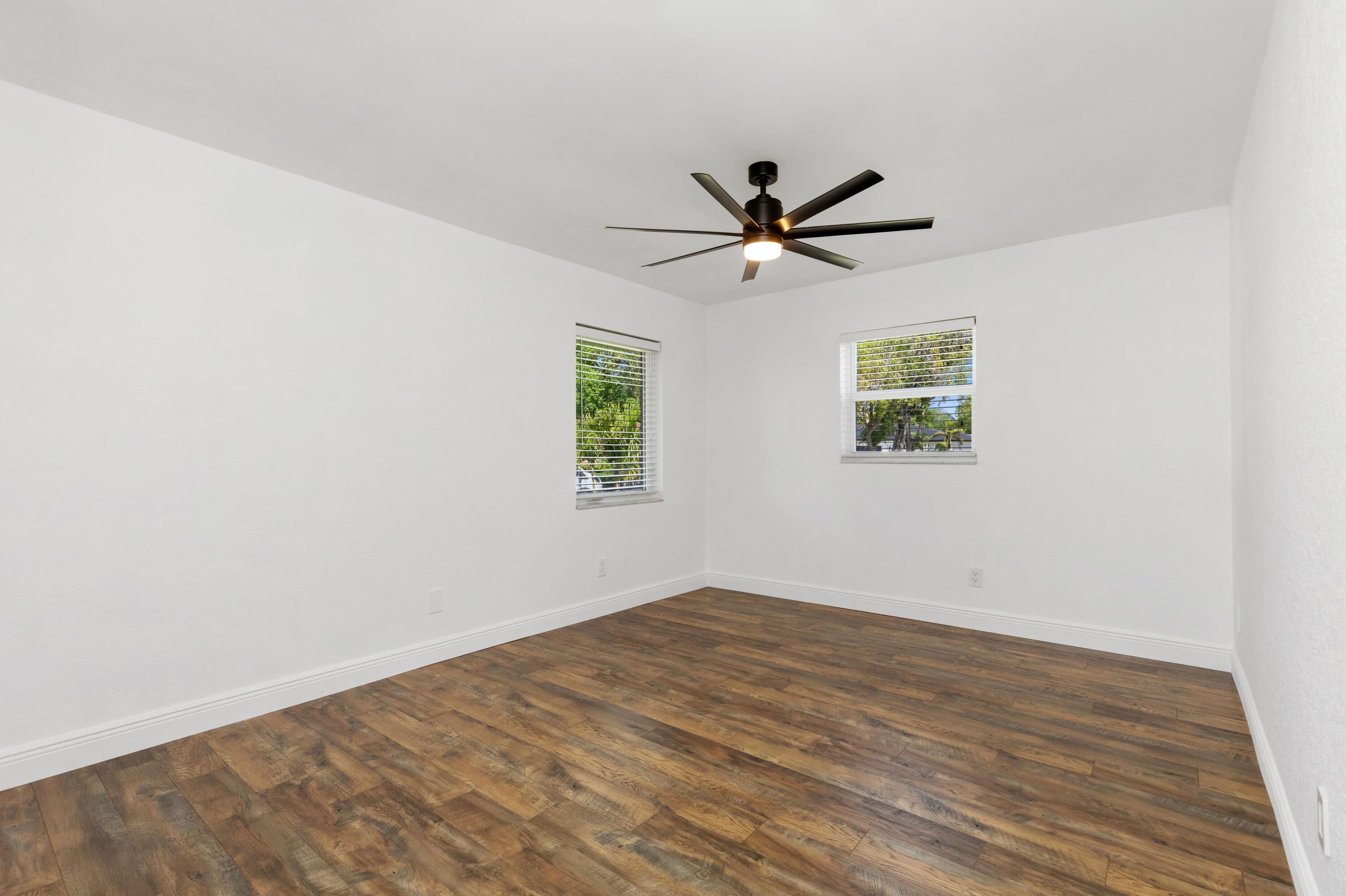 SHADOW WOOD - Residential