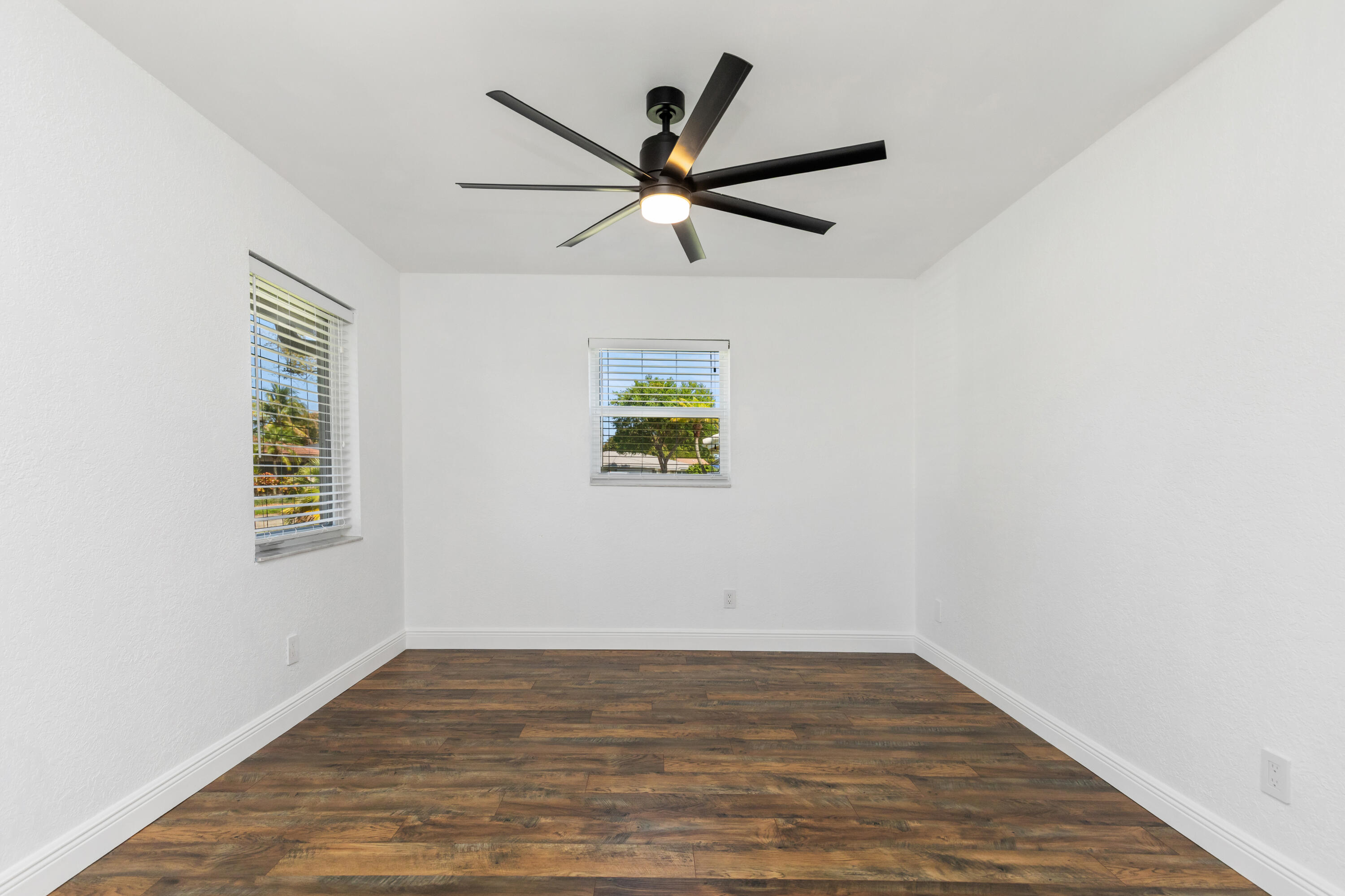 SHADOW WOOD - Residential