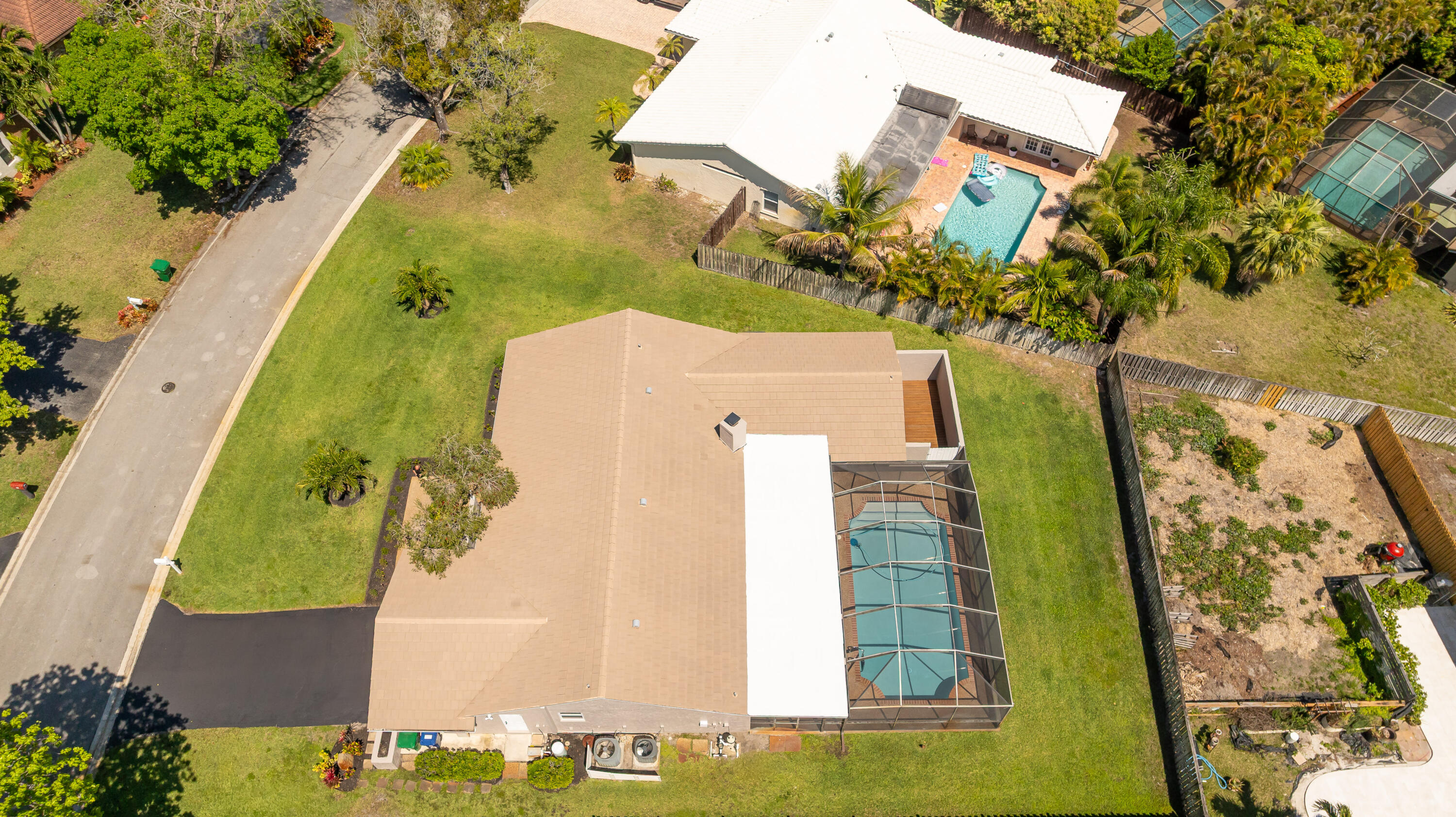 SHADOW WOOD - Residential