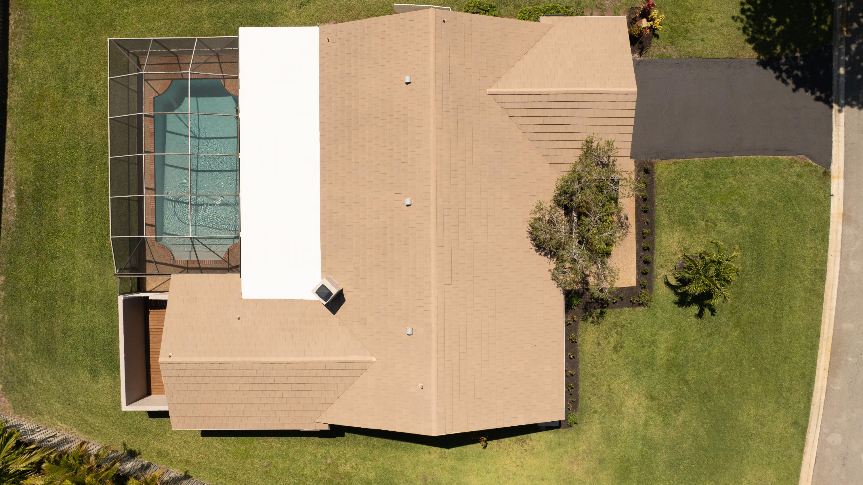 SHADOW WOOD - Residential