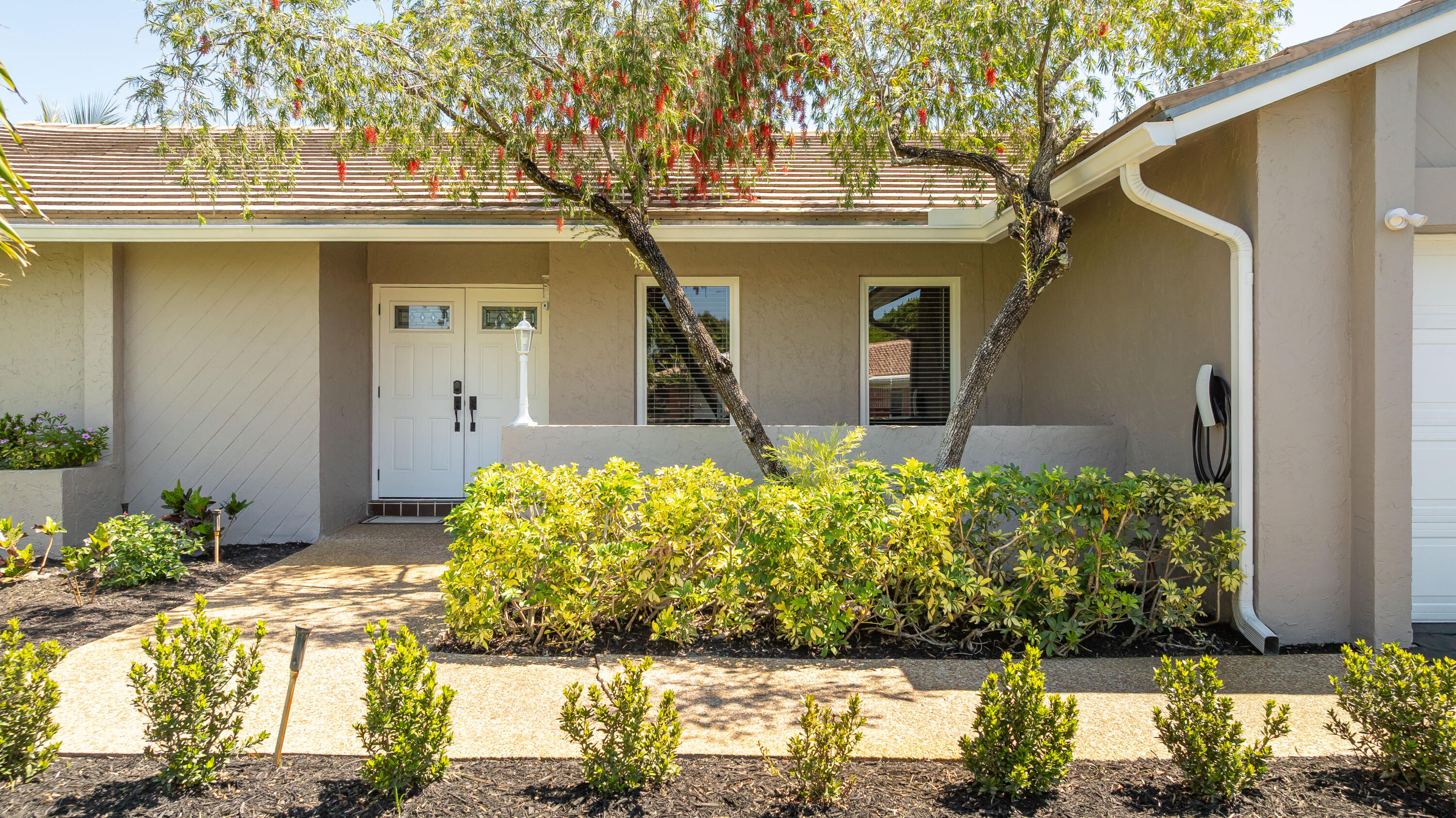 SHADOW WOOD - Residential