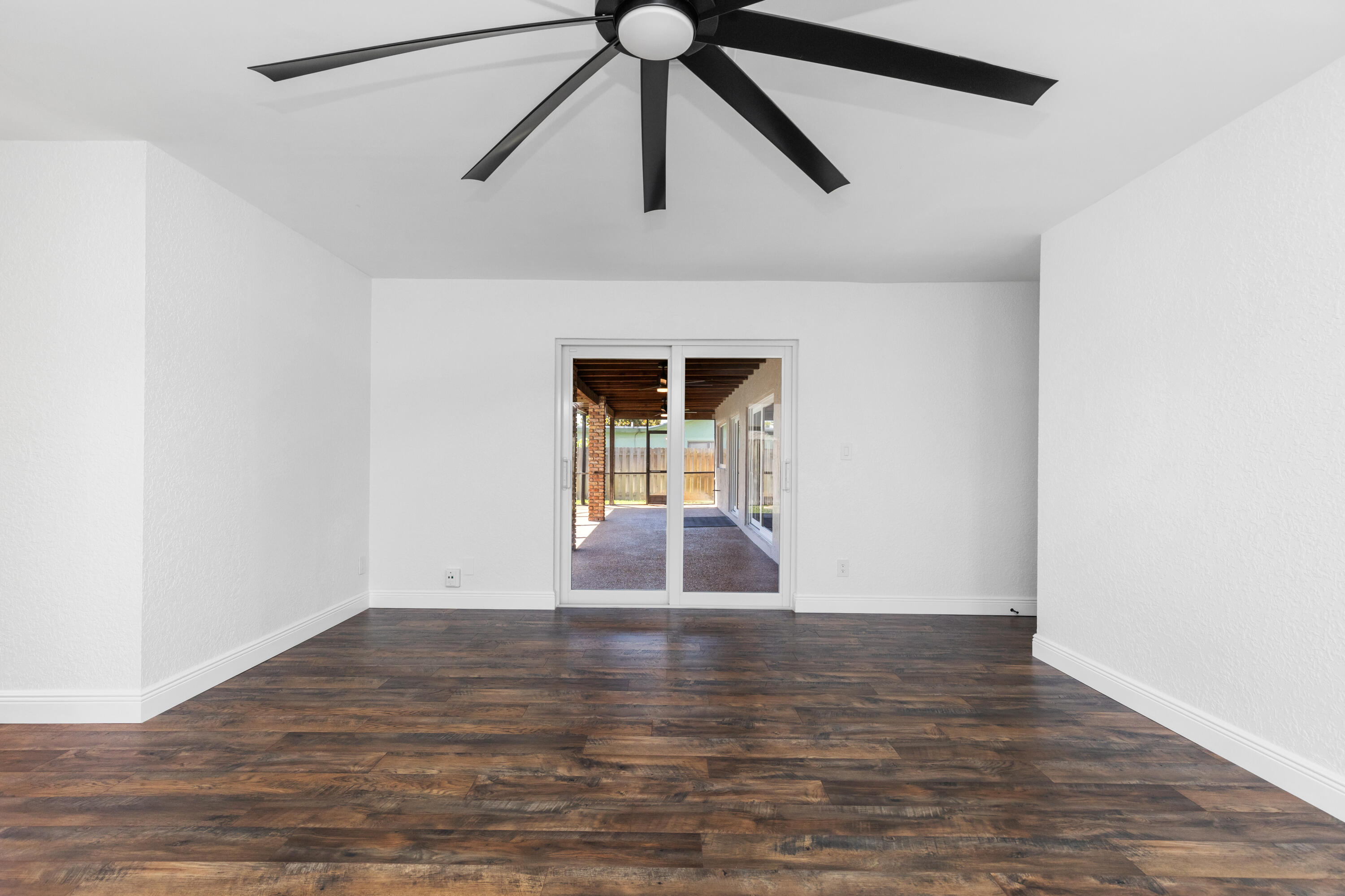 SHADOW WOOD - Residential