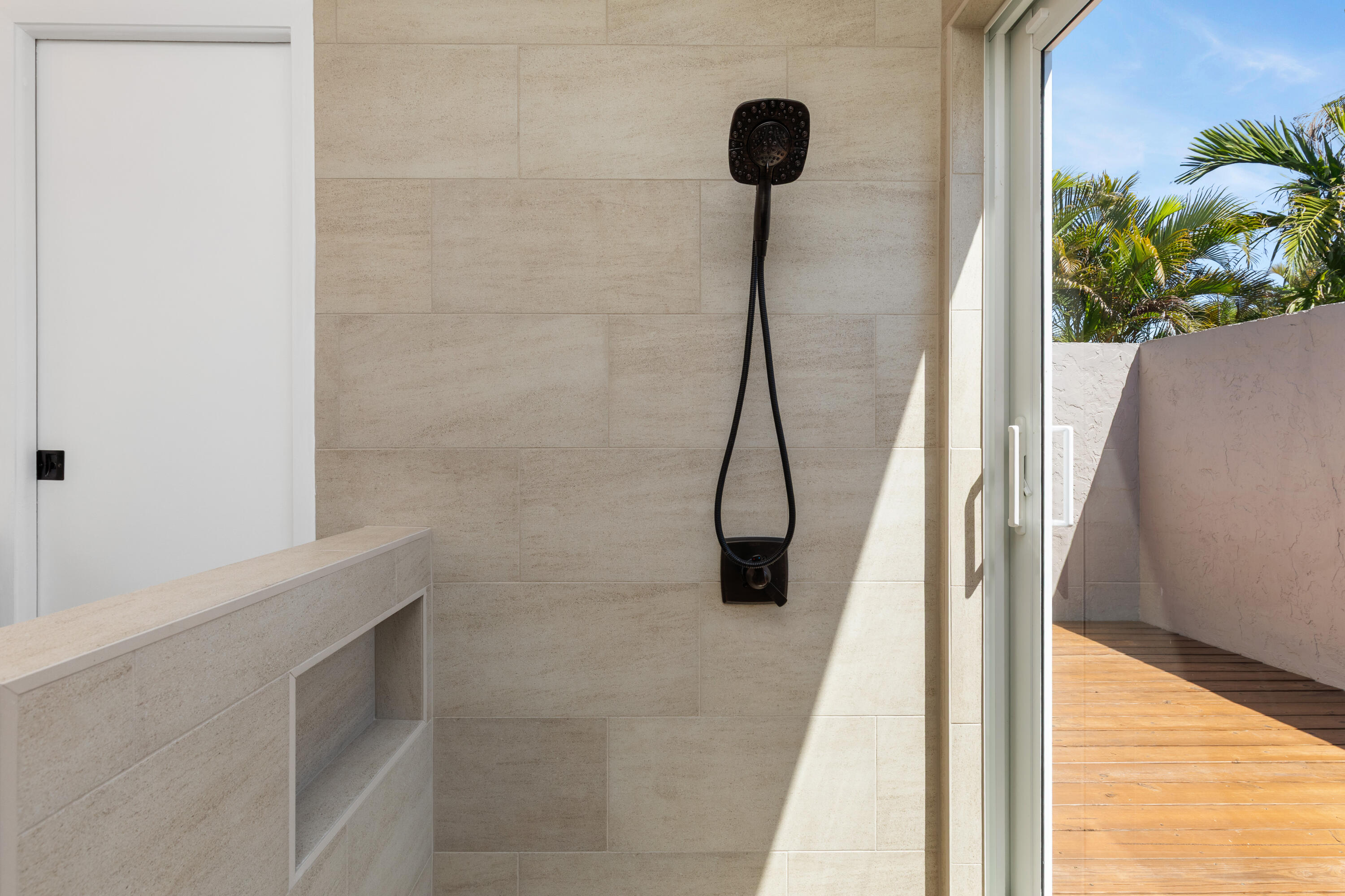 SHADOW WOOD - Residential