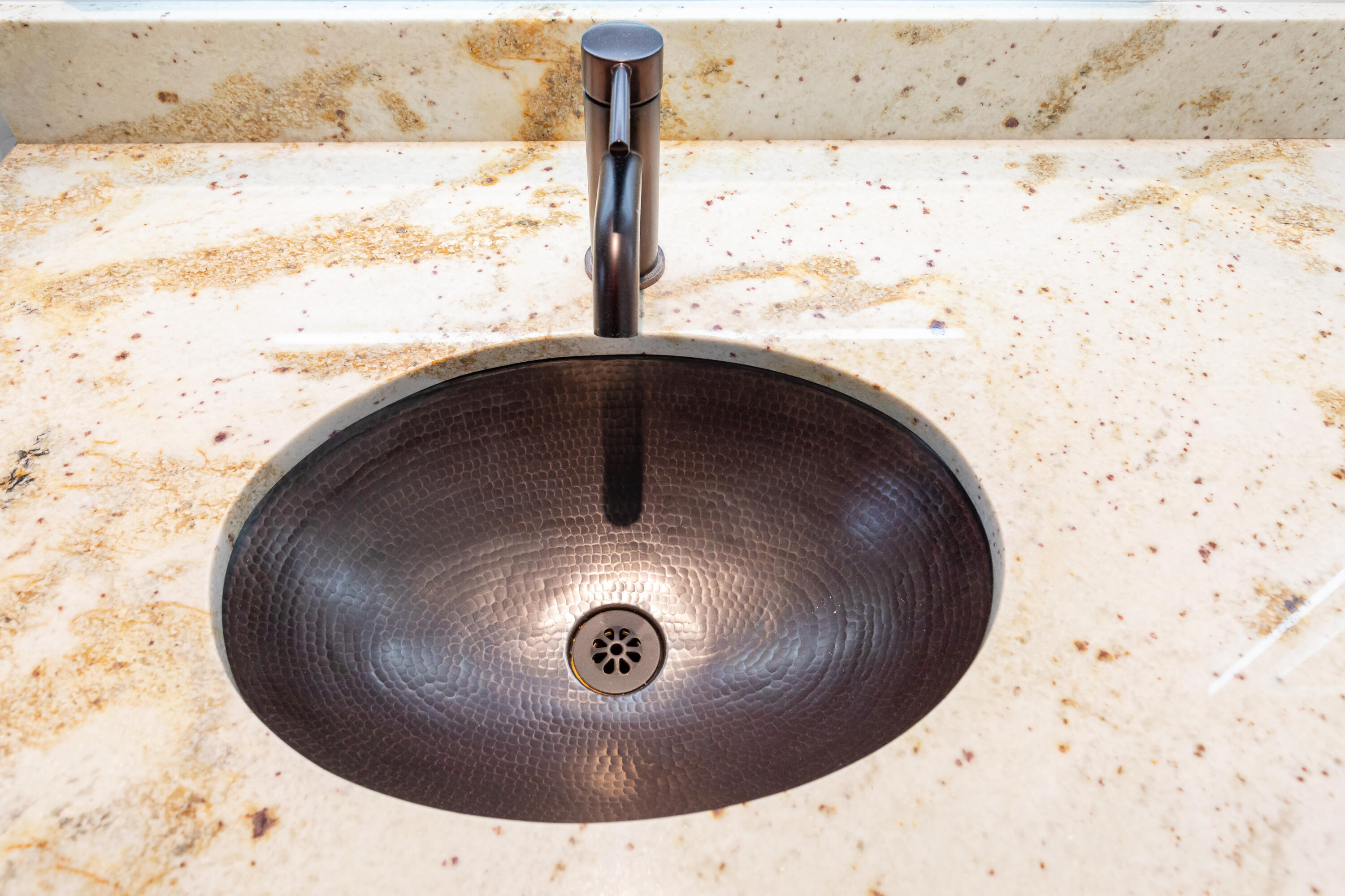 SHADOW WOOD - Residential