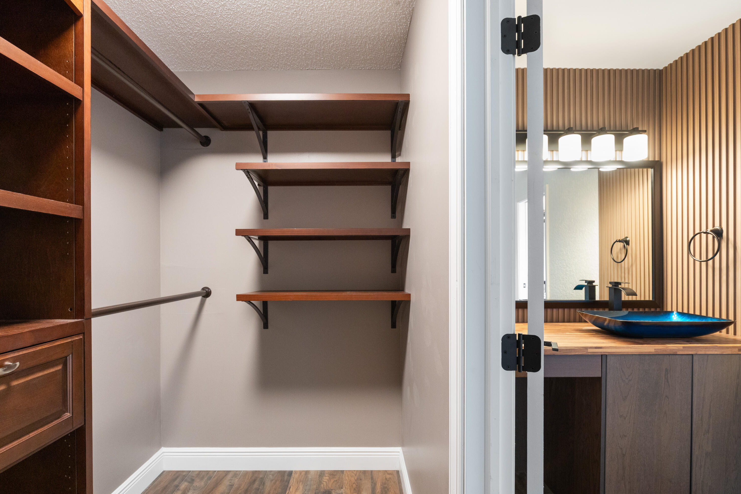 SHADOW WOOD - Residential