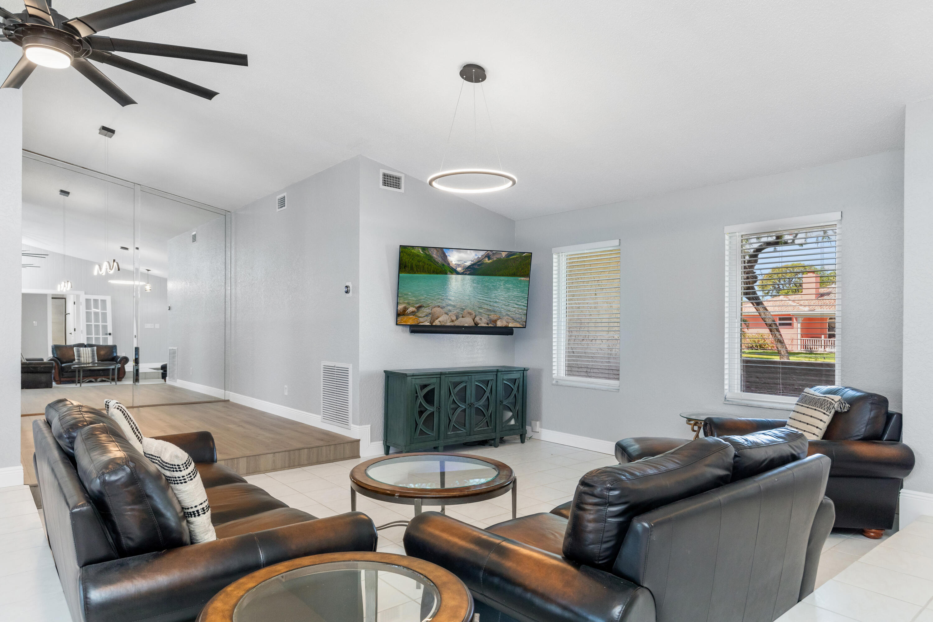 SHADOW WOOD - Residential