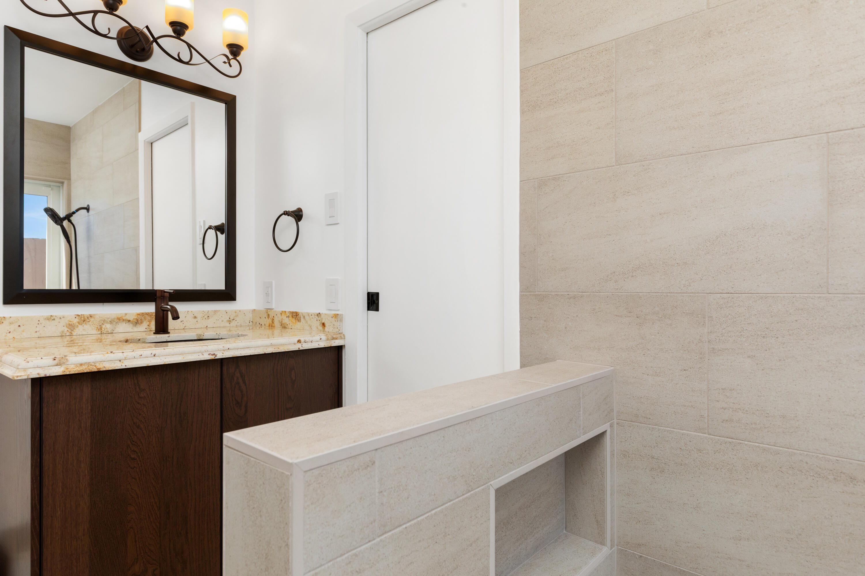 SHADOW WOOD - Residential