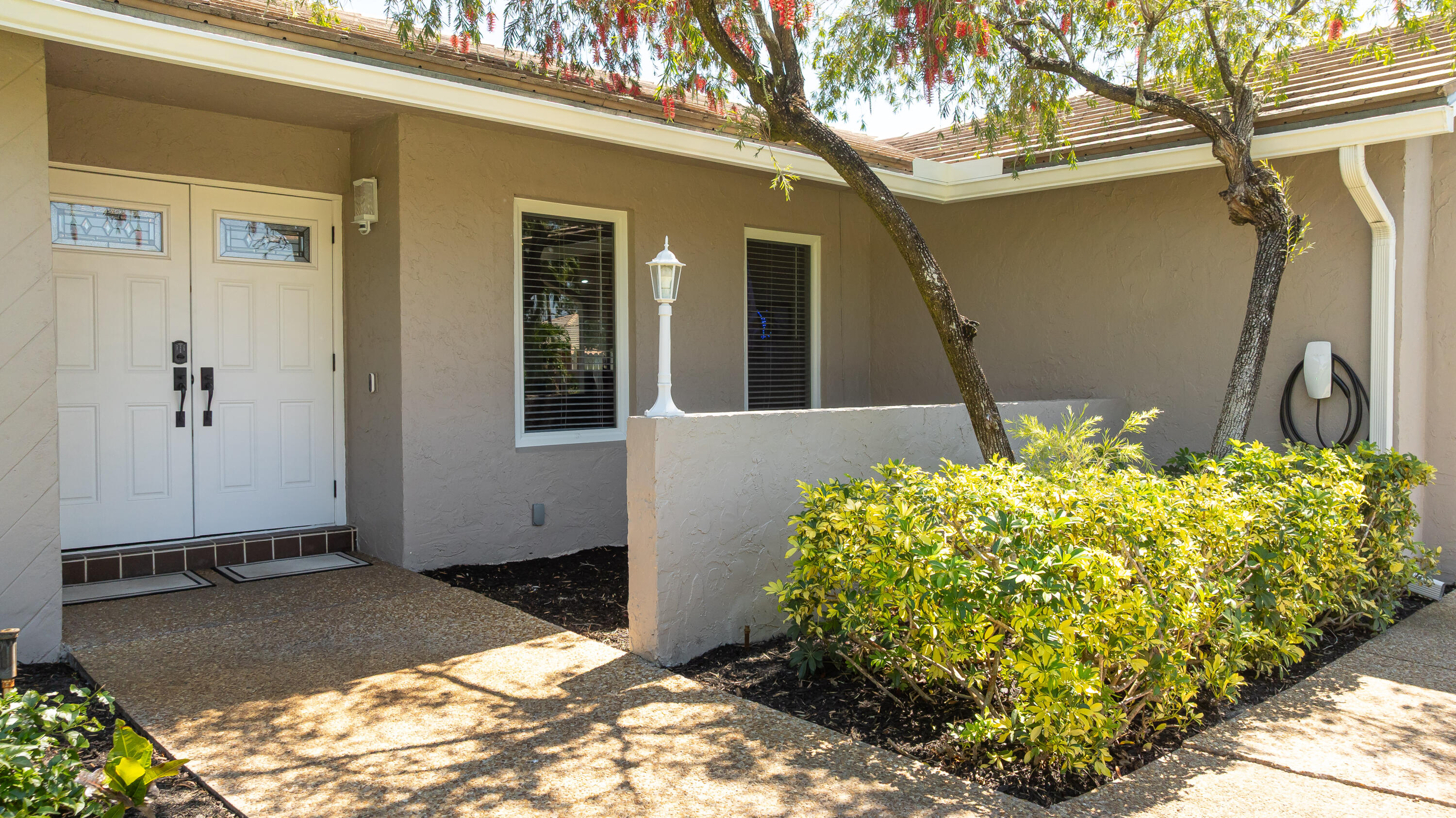 SHADOW WOOD - Residential