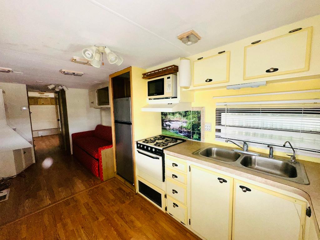 ANCIENT OAKS RV RESORT NO II - Residential