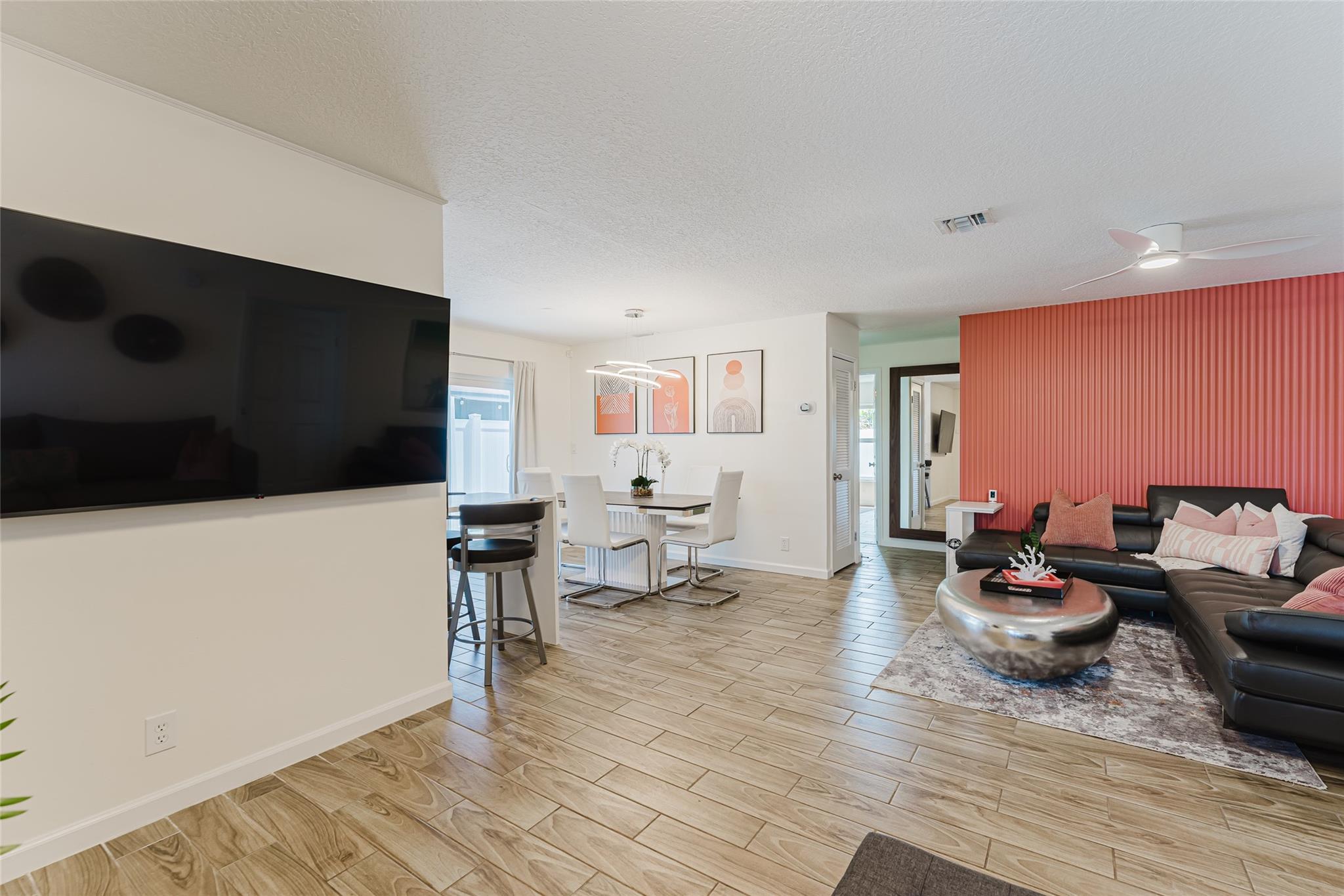 1041 SW 4th Ave