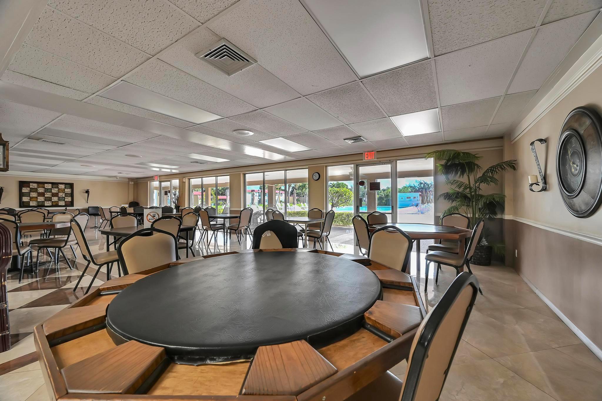 GOLDEN LAKES VILLAGE COND - Residential Lease