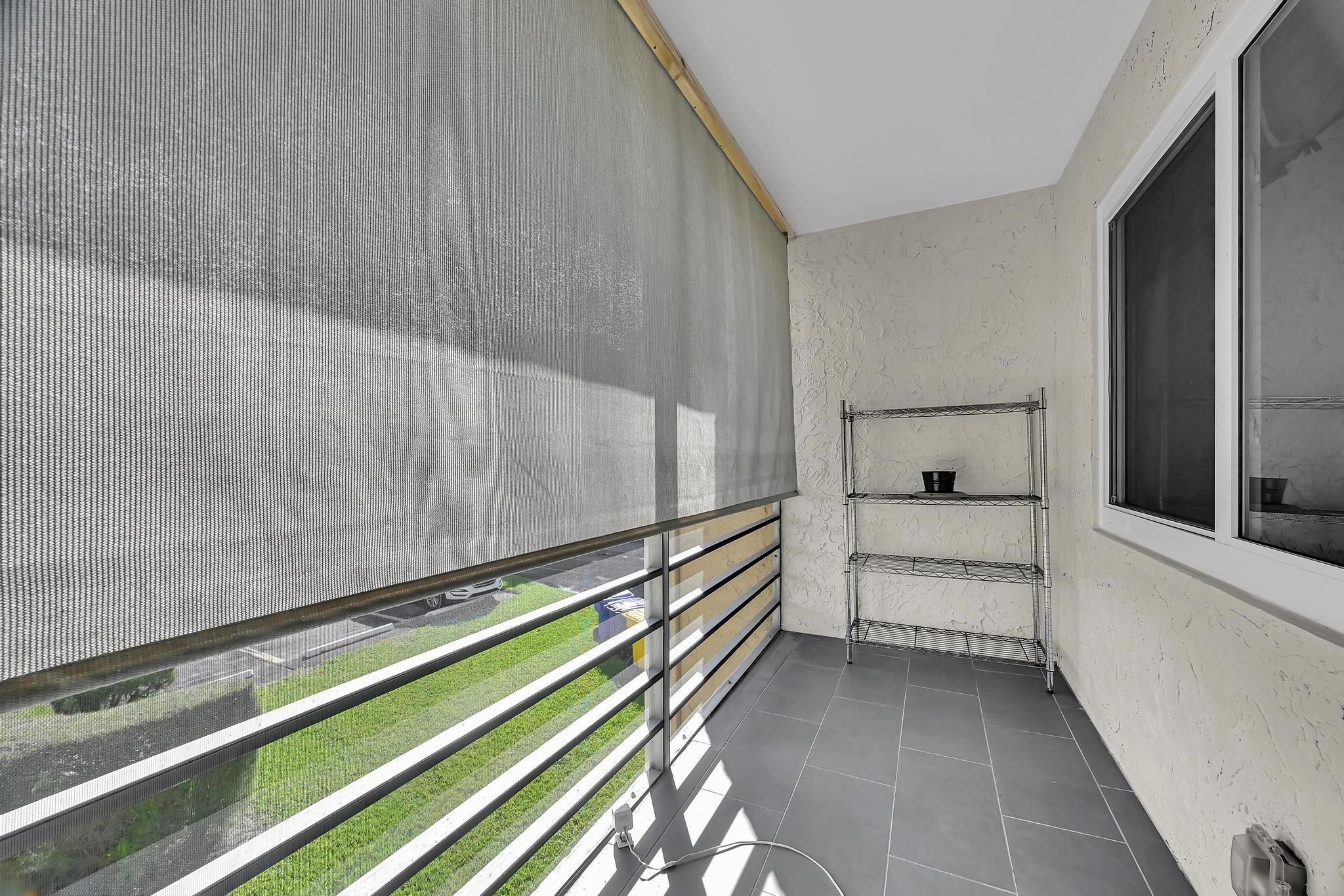 GOLDEN LAKES VILLAGE COND - Residential Lease