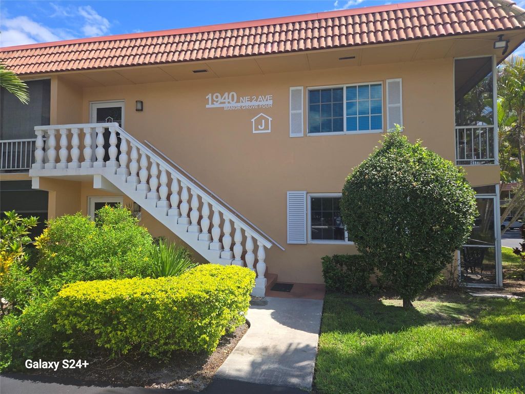 Photo of 1940 NE 2nd Avenue #101-j, Wilton Manors, FL 33305 (MLS # F10529443)