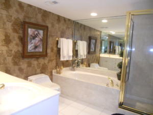 WATER GLADES CONDO - Residential Lease