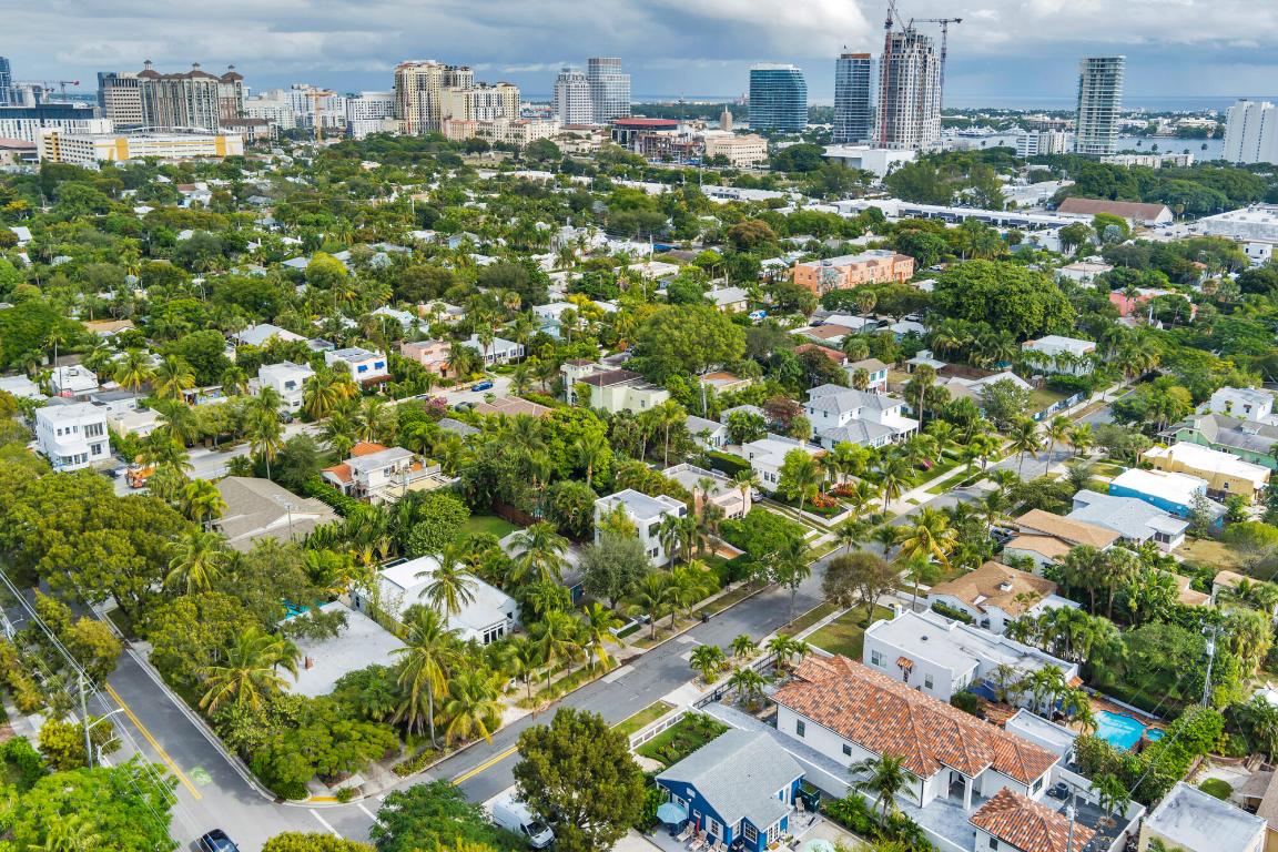 FLAMINGO PARK - Residential