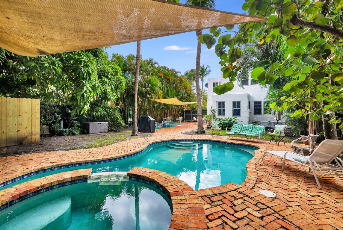 FLAMINGO PARK - Residential