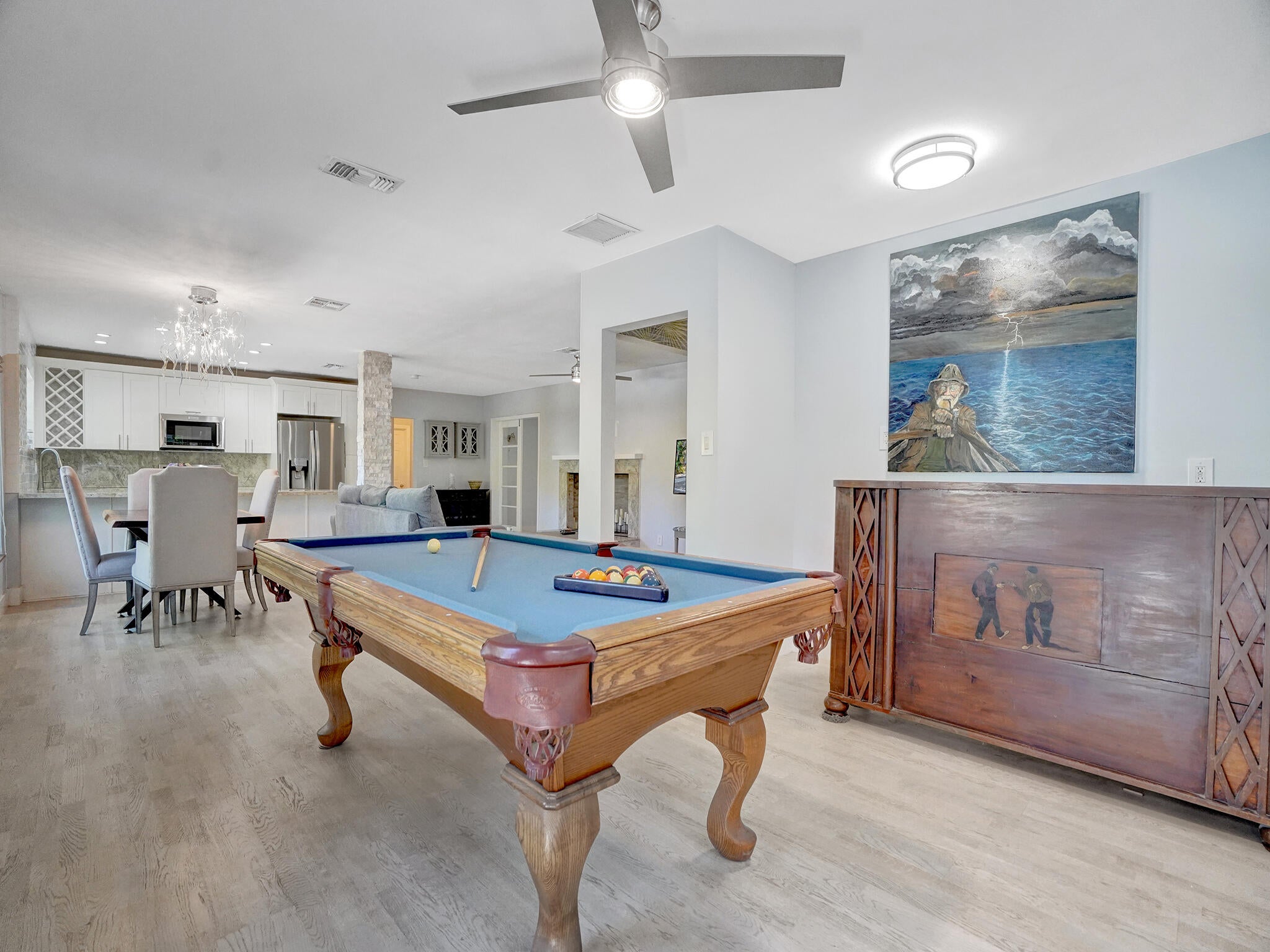 720 SW 11th Court