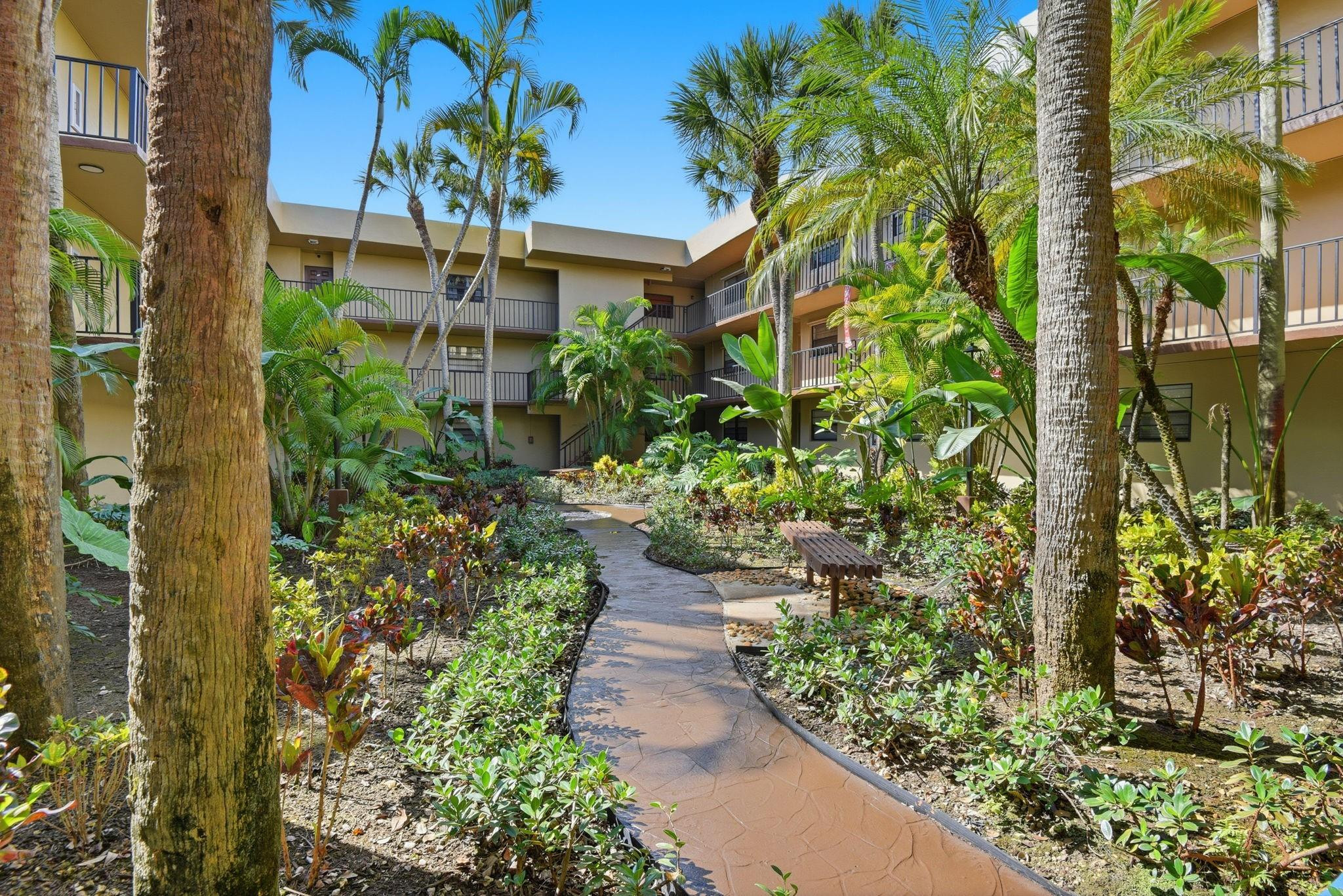 GARDENS OF KENDALL SO CON - Residential