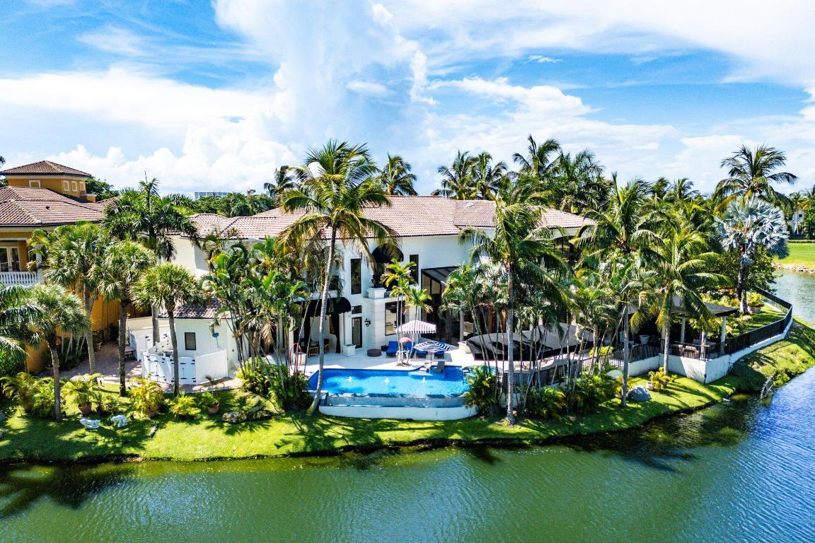MIZNER LAKE ESTATES - Residential