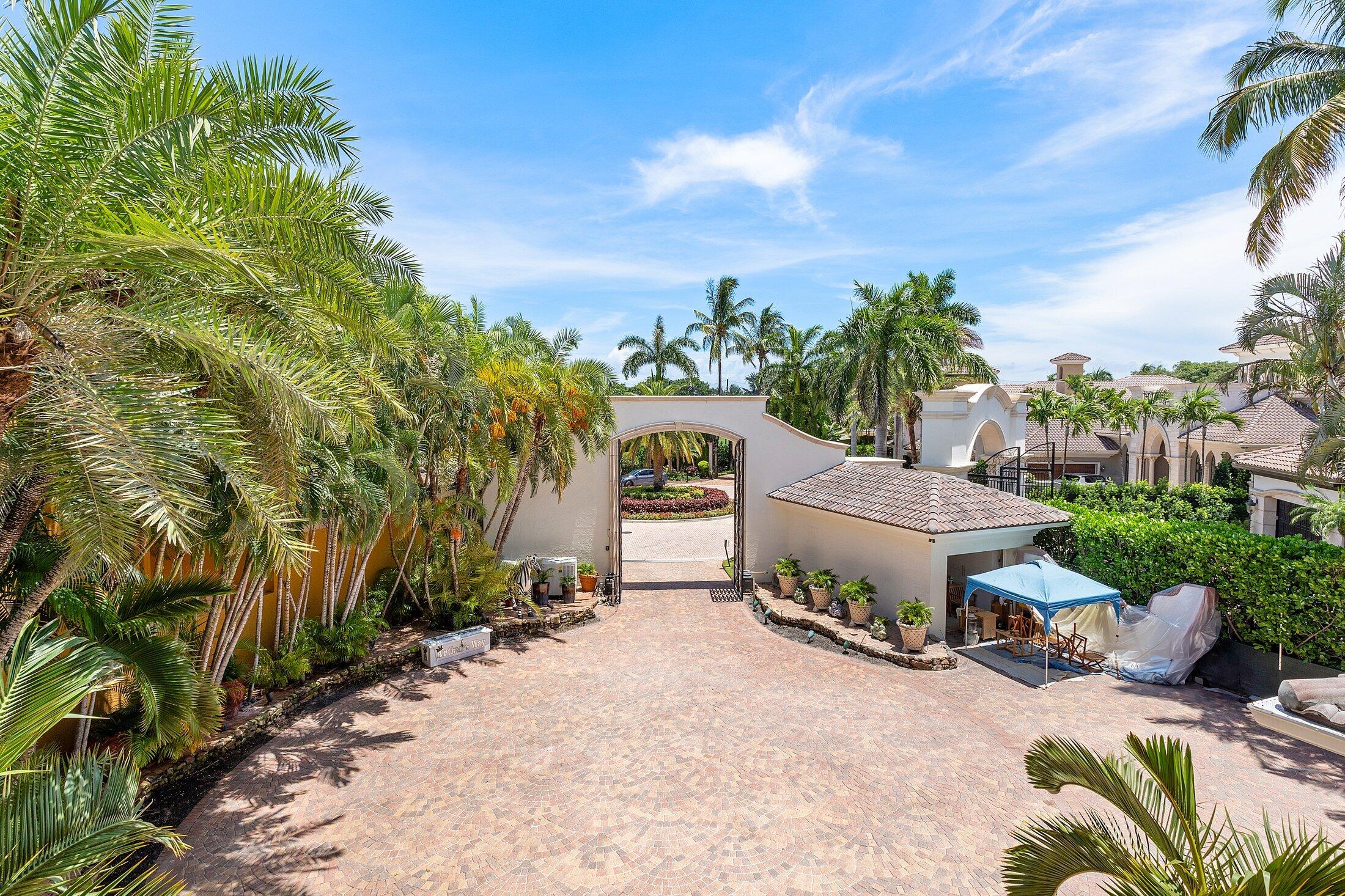 MIZNER LAKE ESTATES - Residential