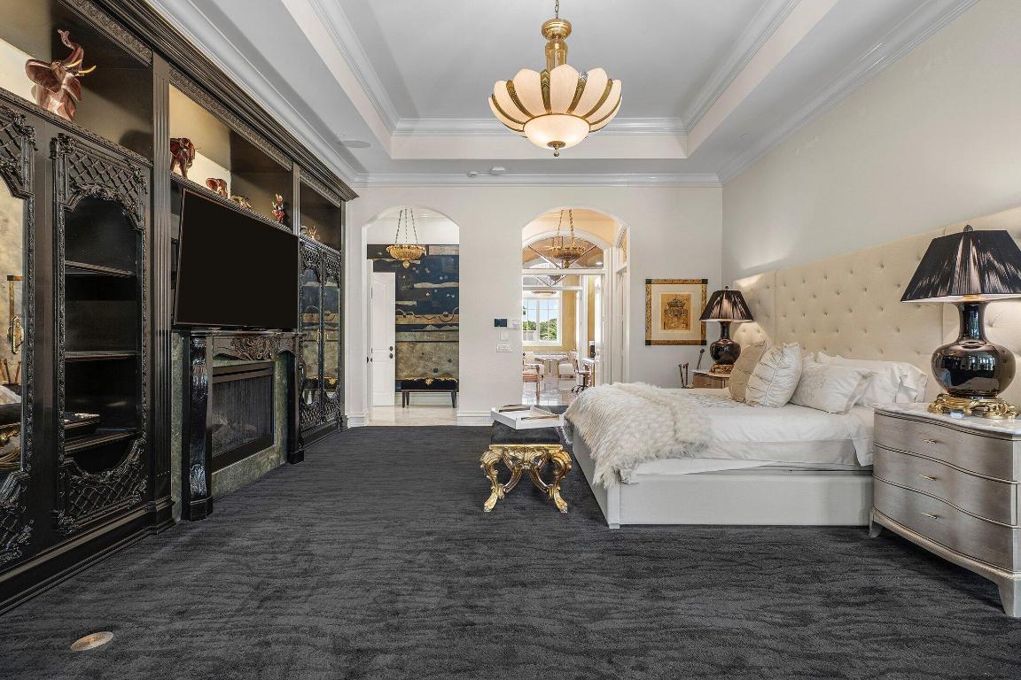 MIZNER LAKE ESTATES - Residential