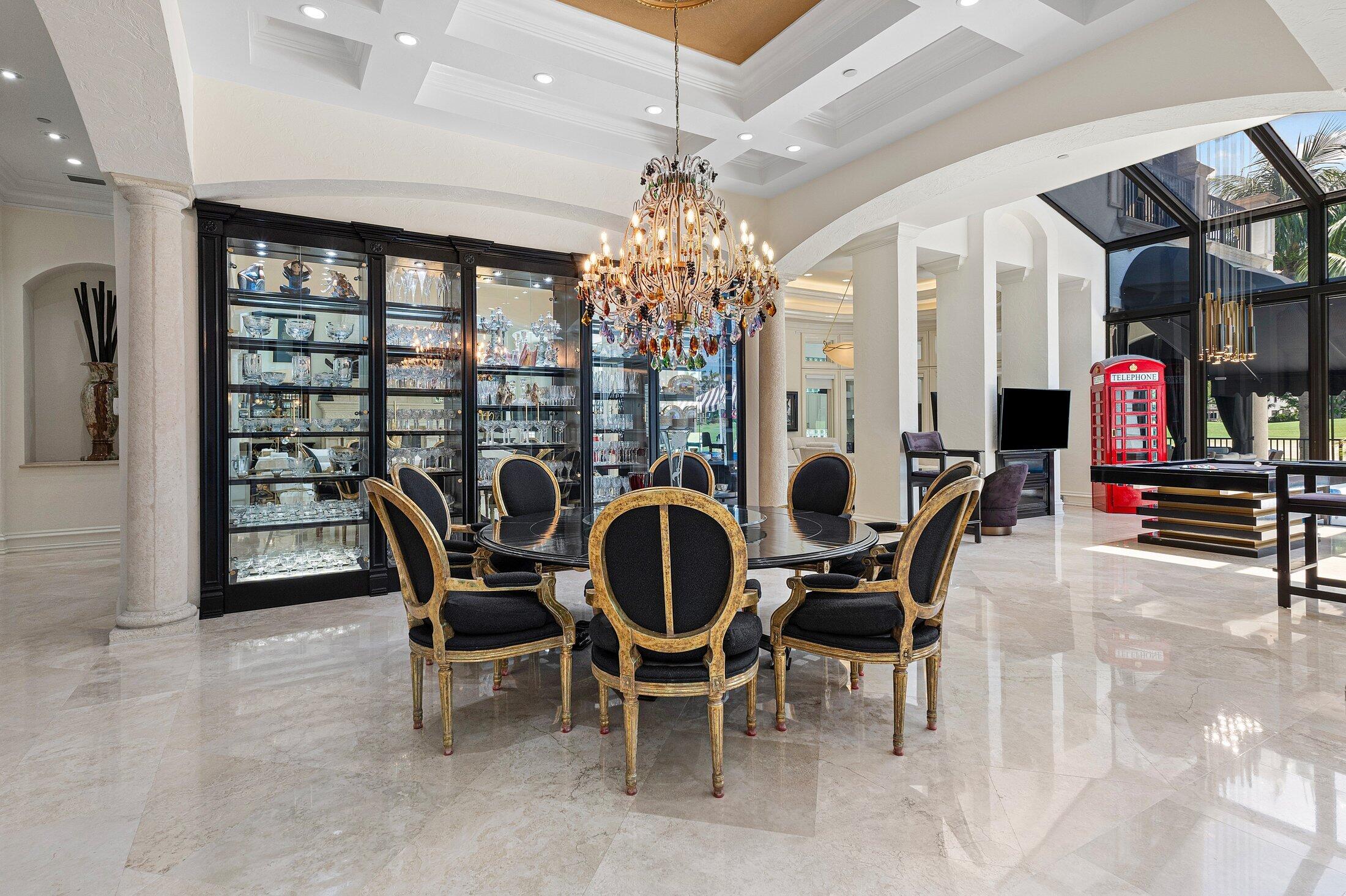 MIZNER LAKE ESTATES - Residential