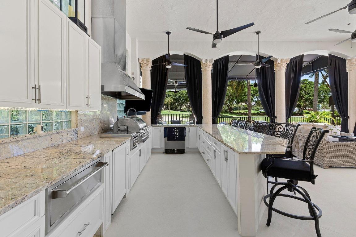 MIZNER LAKE ESTATES - Residential