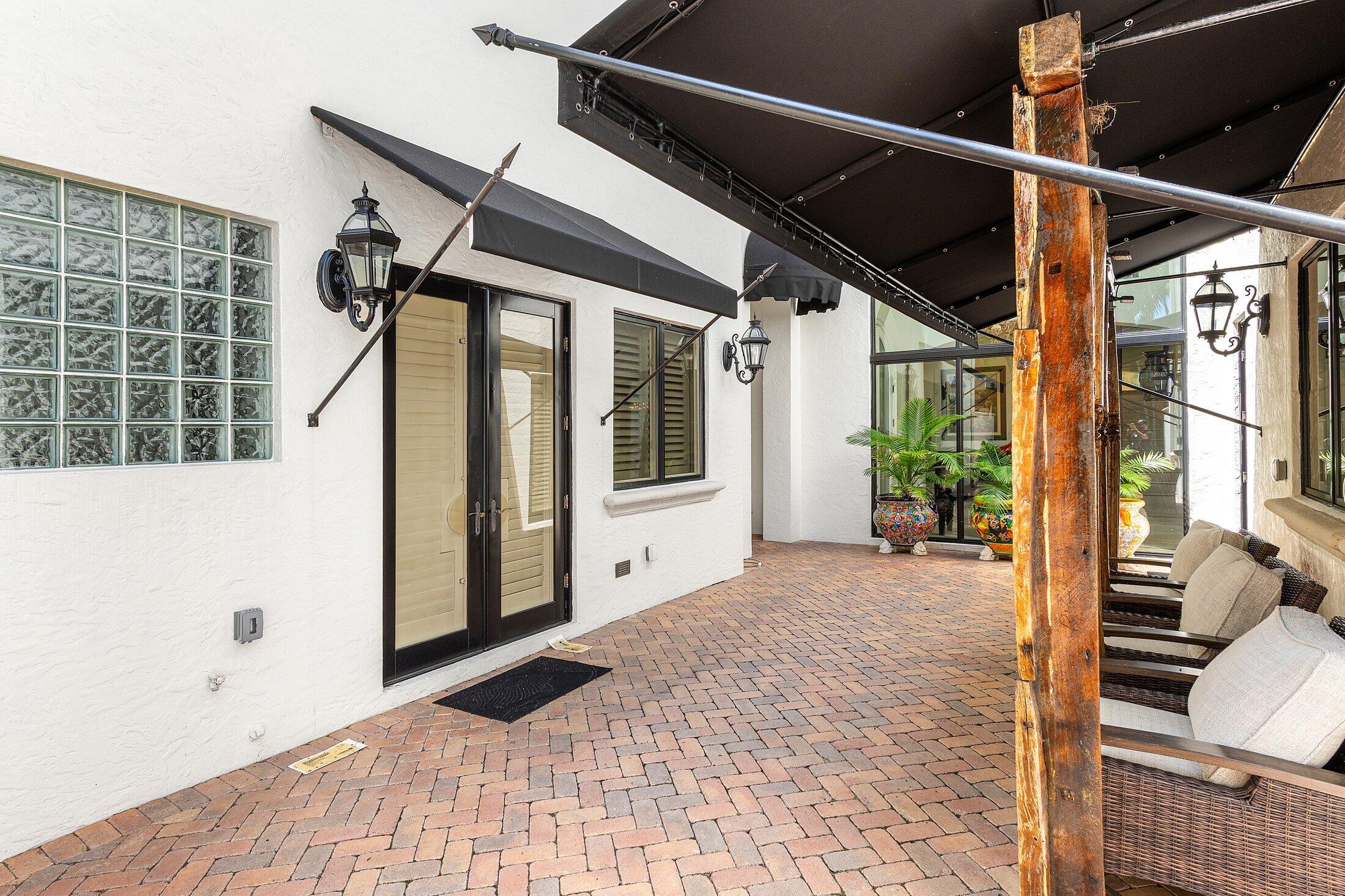 MIZNER LAKE ESTATES - Residential