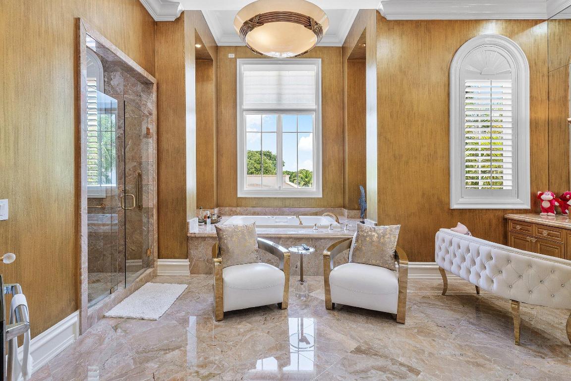 MIZNER LAKE ESTATES - Residential