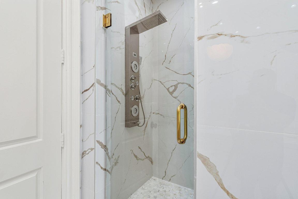 MIZNER LAKE ESTATES - Residential