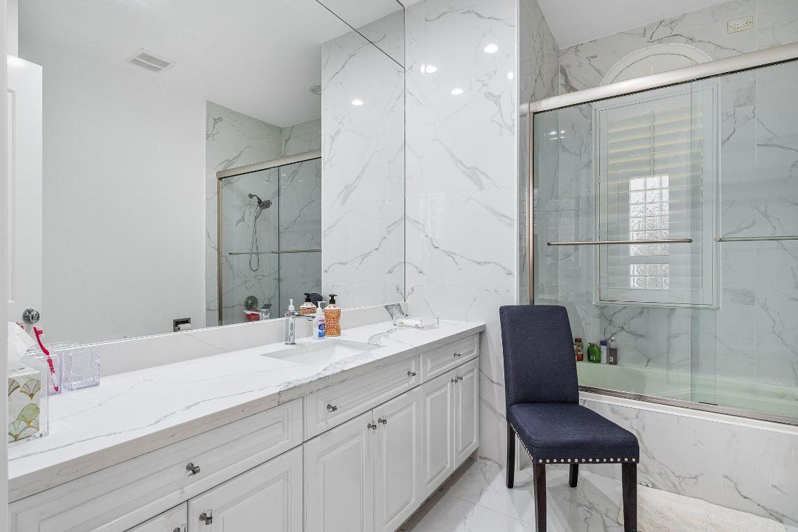 MIZNER LAKE ESTATES - Residential