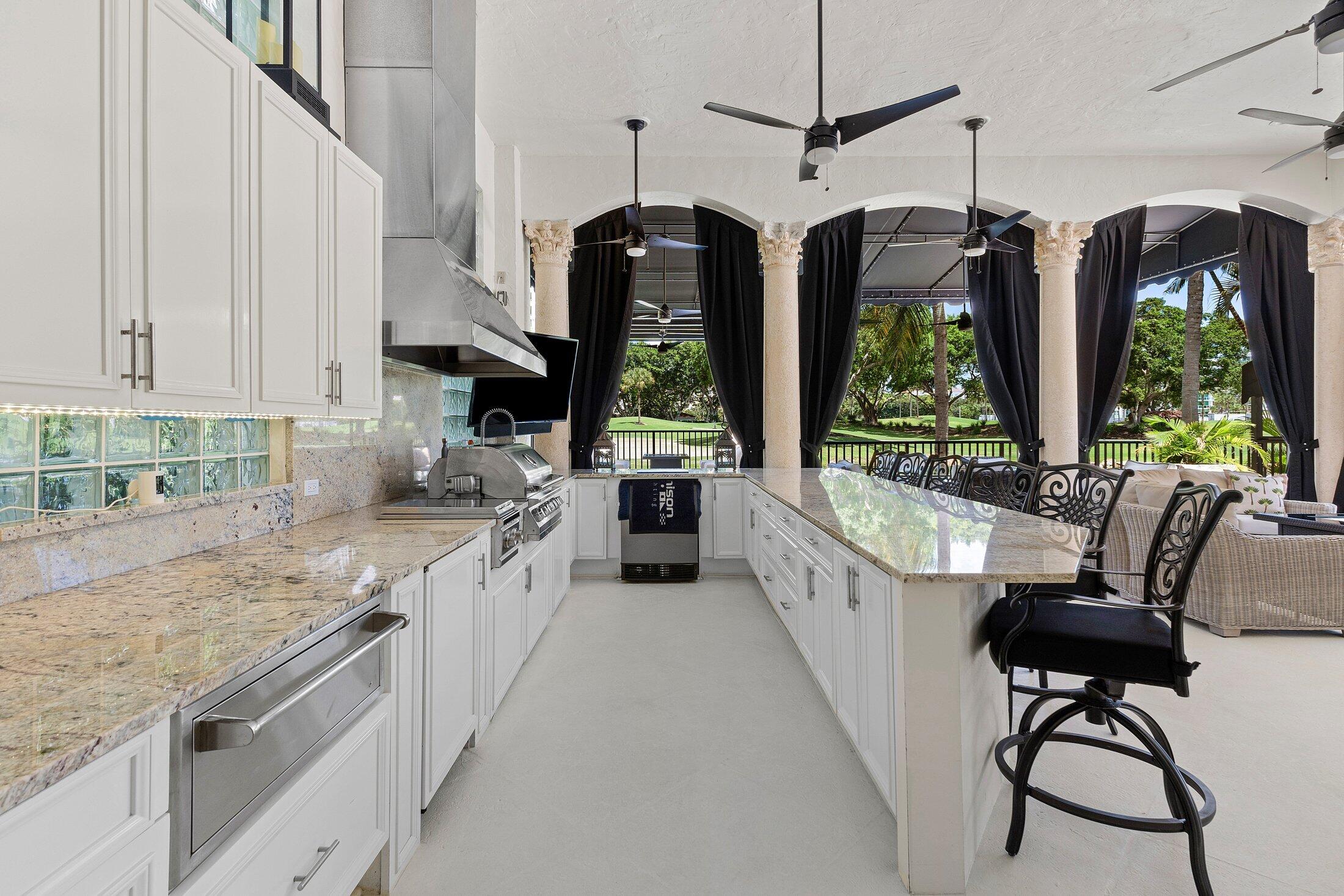 MIZNER LAKE ESTATES - Residential