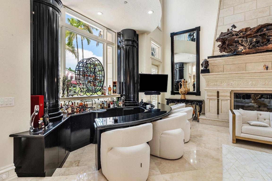 MIZNER LAKE ESTATES - Residential