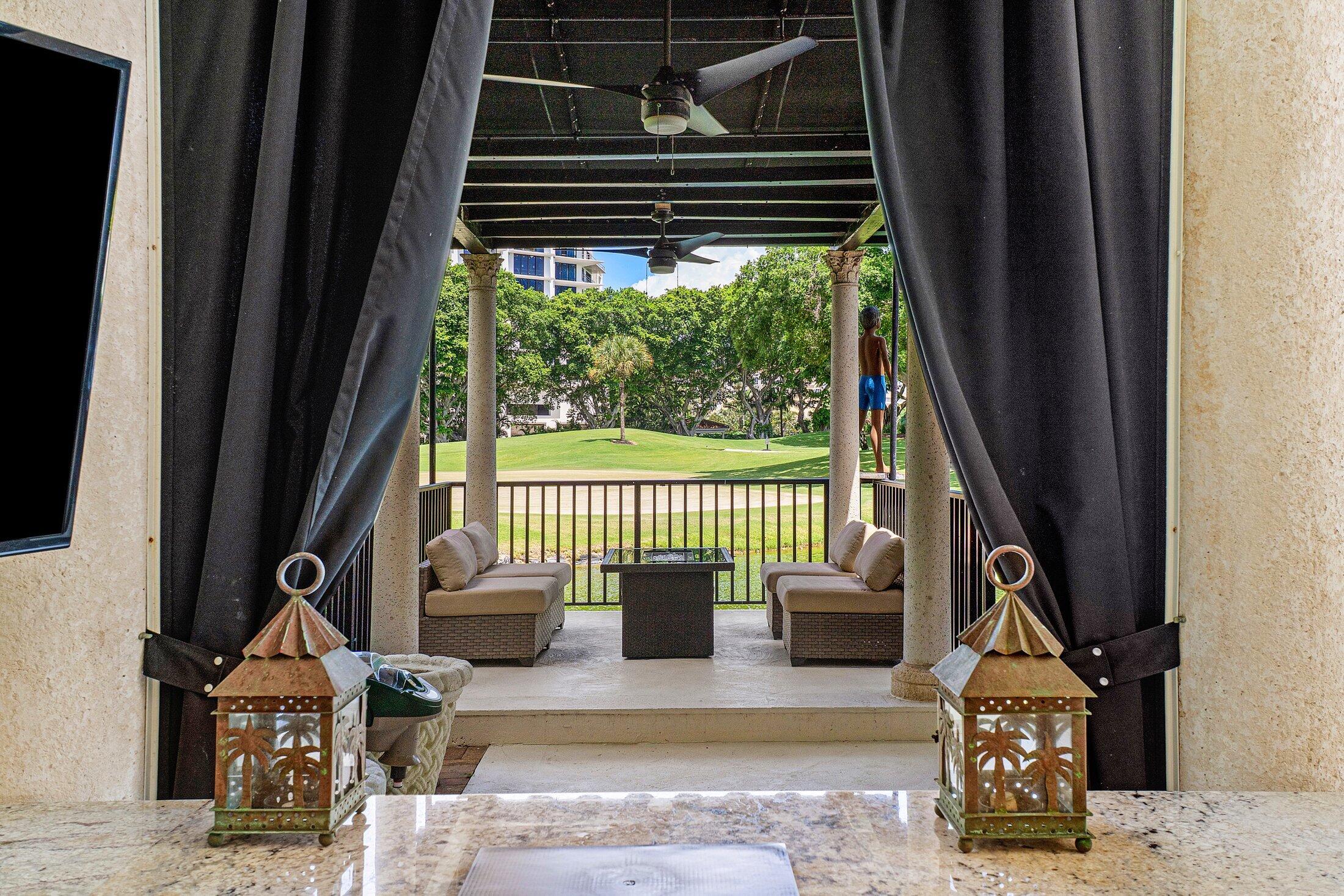 MIZNER LAKE ESTATES - Residential