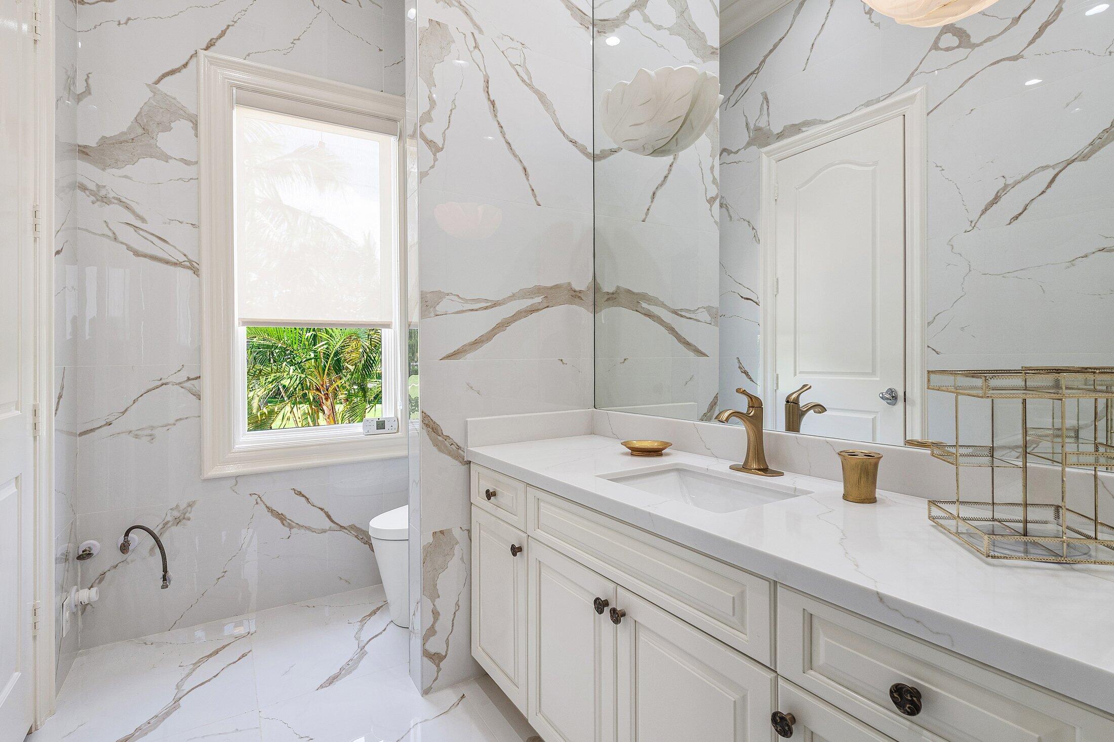 MIZNER LAKE ESTATES - Residential