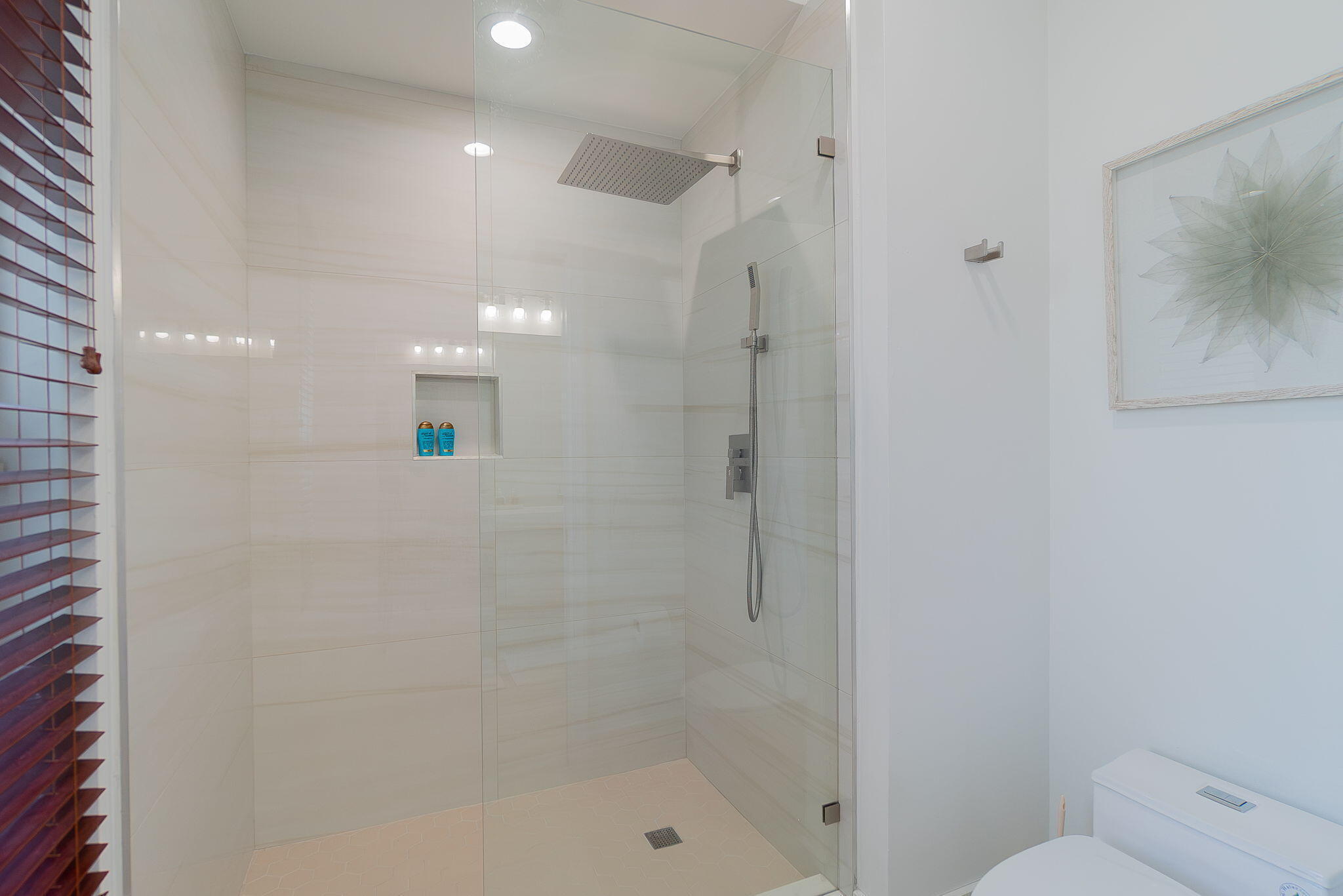 LAKEFIELD OF THE LANDINGS AT WELLINGTON 3A - Residential Lease