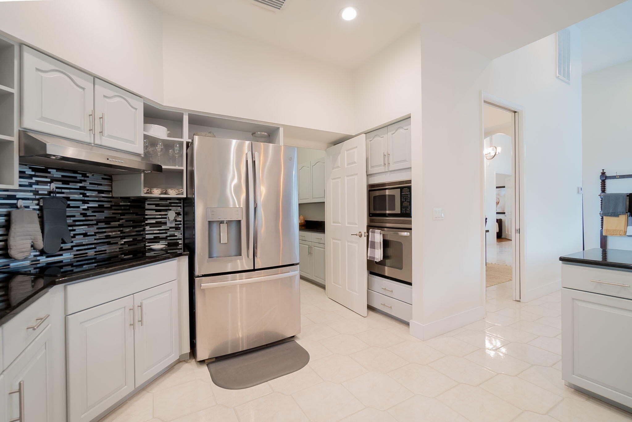 LAKEFIELD OF THE LANDINGS AT WELLINGTON 3A - Residential Lease