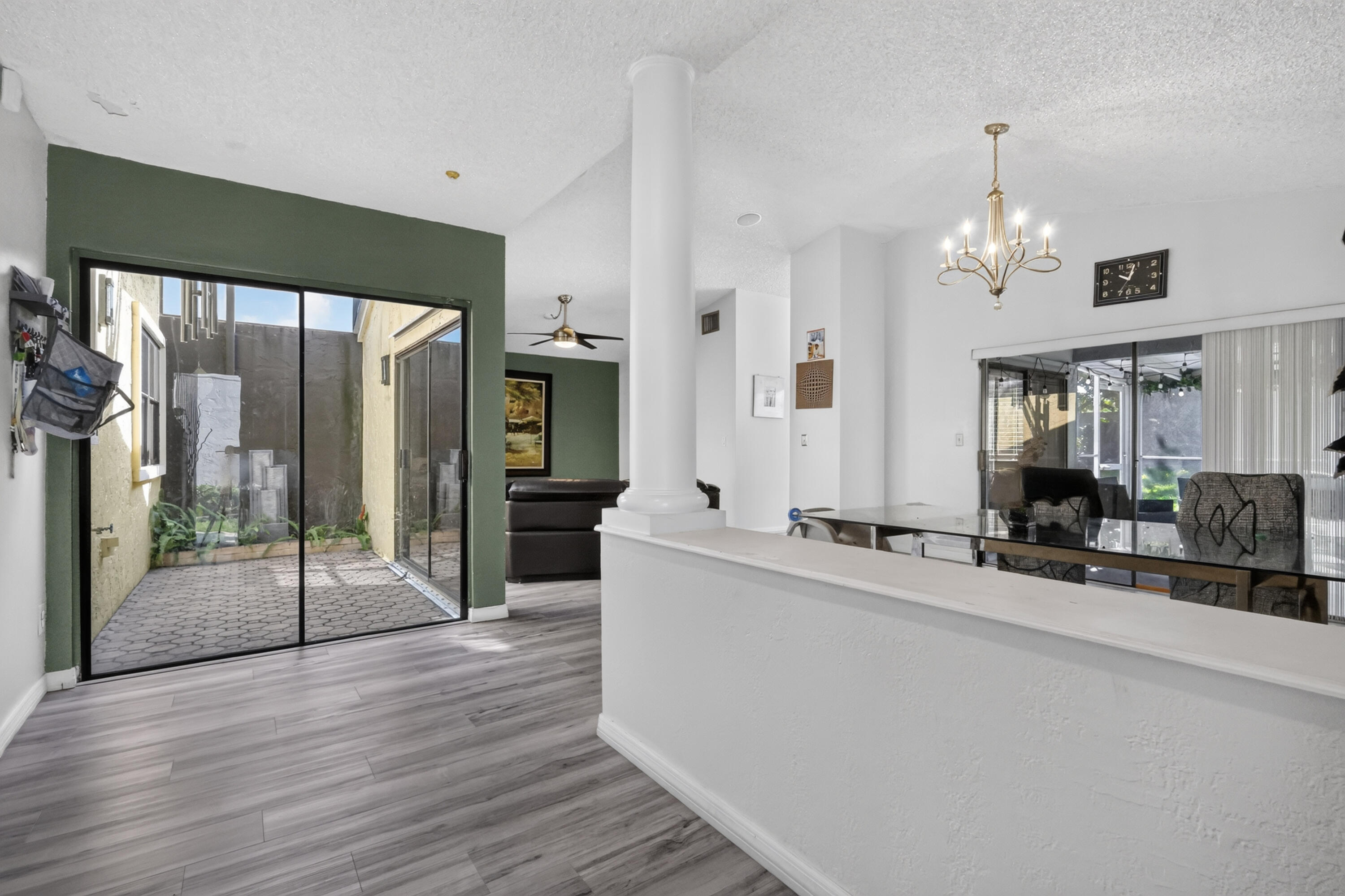 1055 NW 18th Avenue