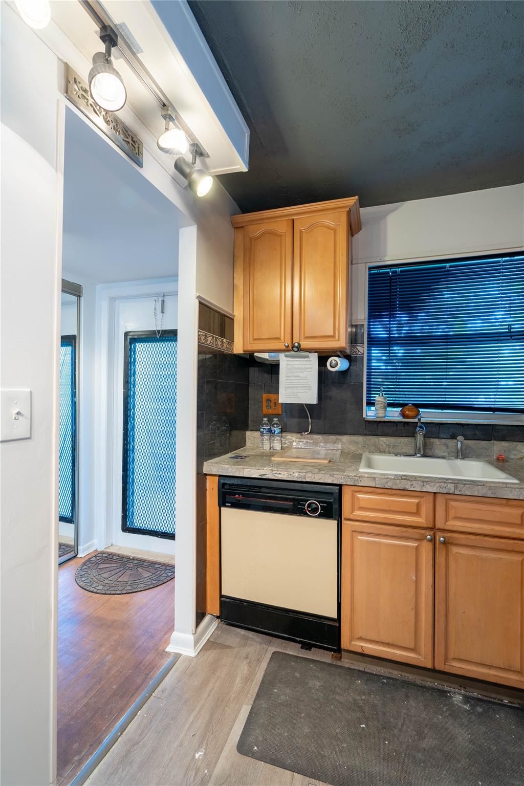 SUNRISE LAKES PHASE 3 - Residential