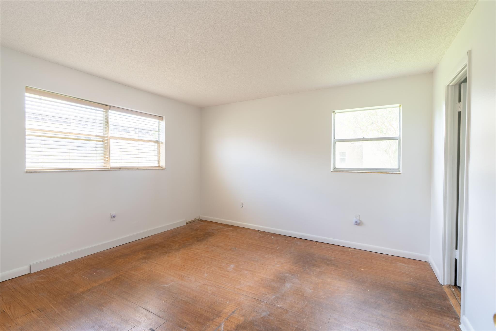 SUNRISE LAKES PHASE 3 - Residential